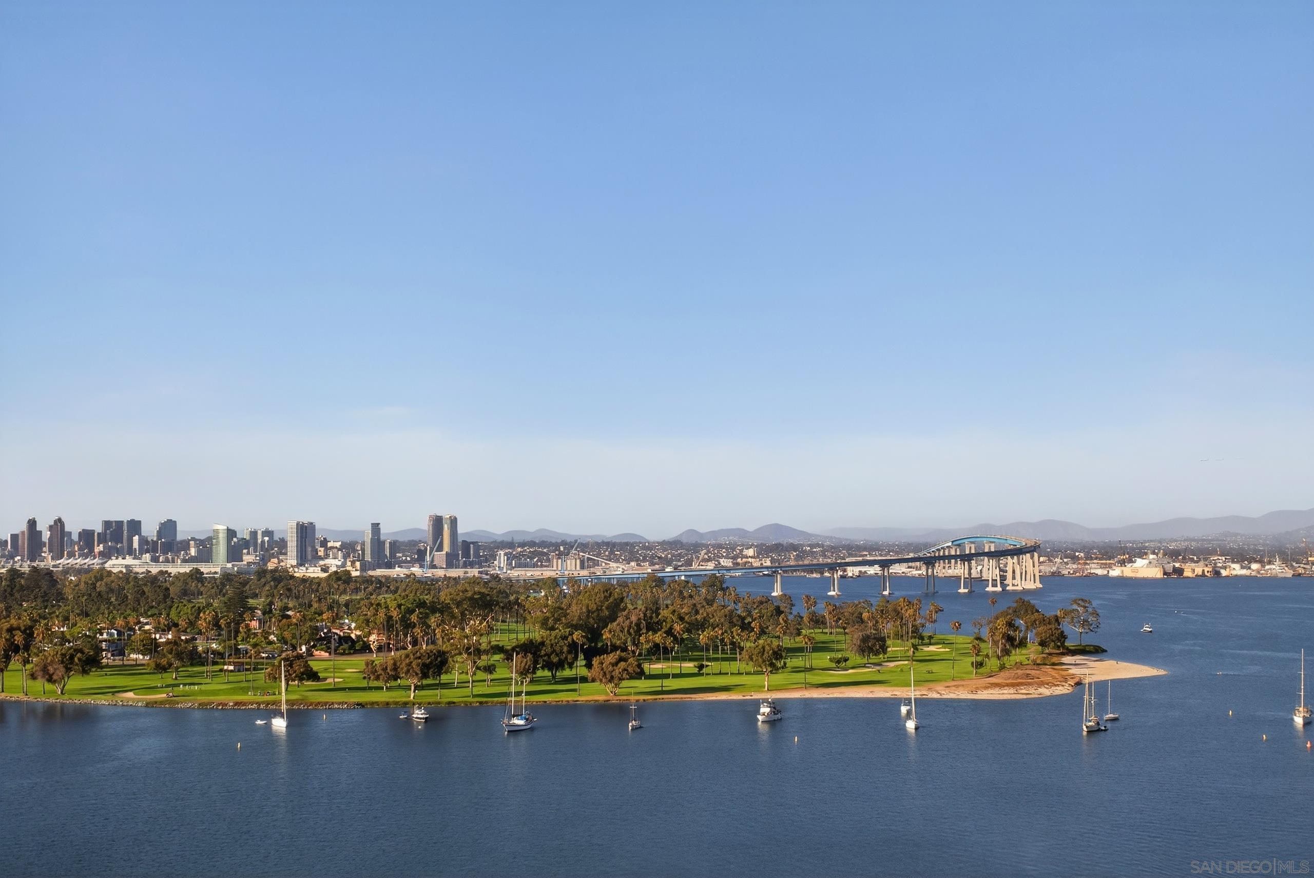 Detail Gallery Image 12 of 60 For 1810  Avenida Del Mundo  1503, Coronado,  CA 92118 - 3 Beds | 3 Baths