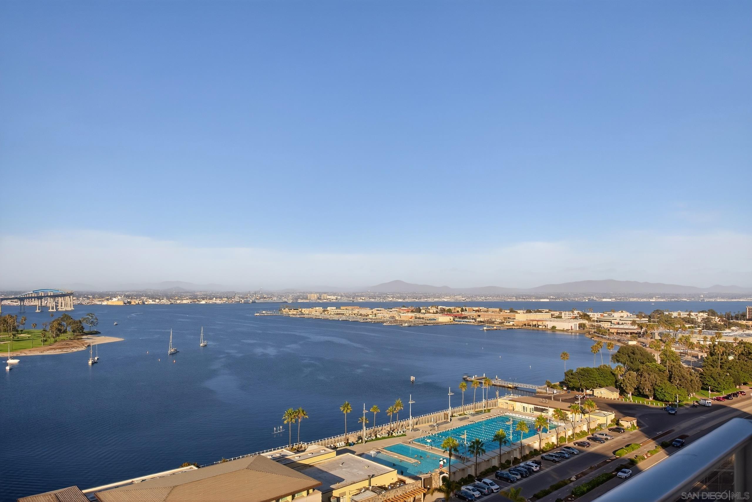 Detail Gallery Image 13 of 60 For 1810  Avenida Del Mundo  1503, Coronado,  CA 92118 - 3 Beds | 3 Baths