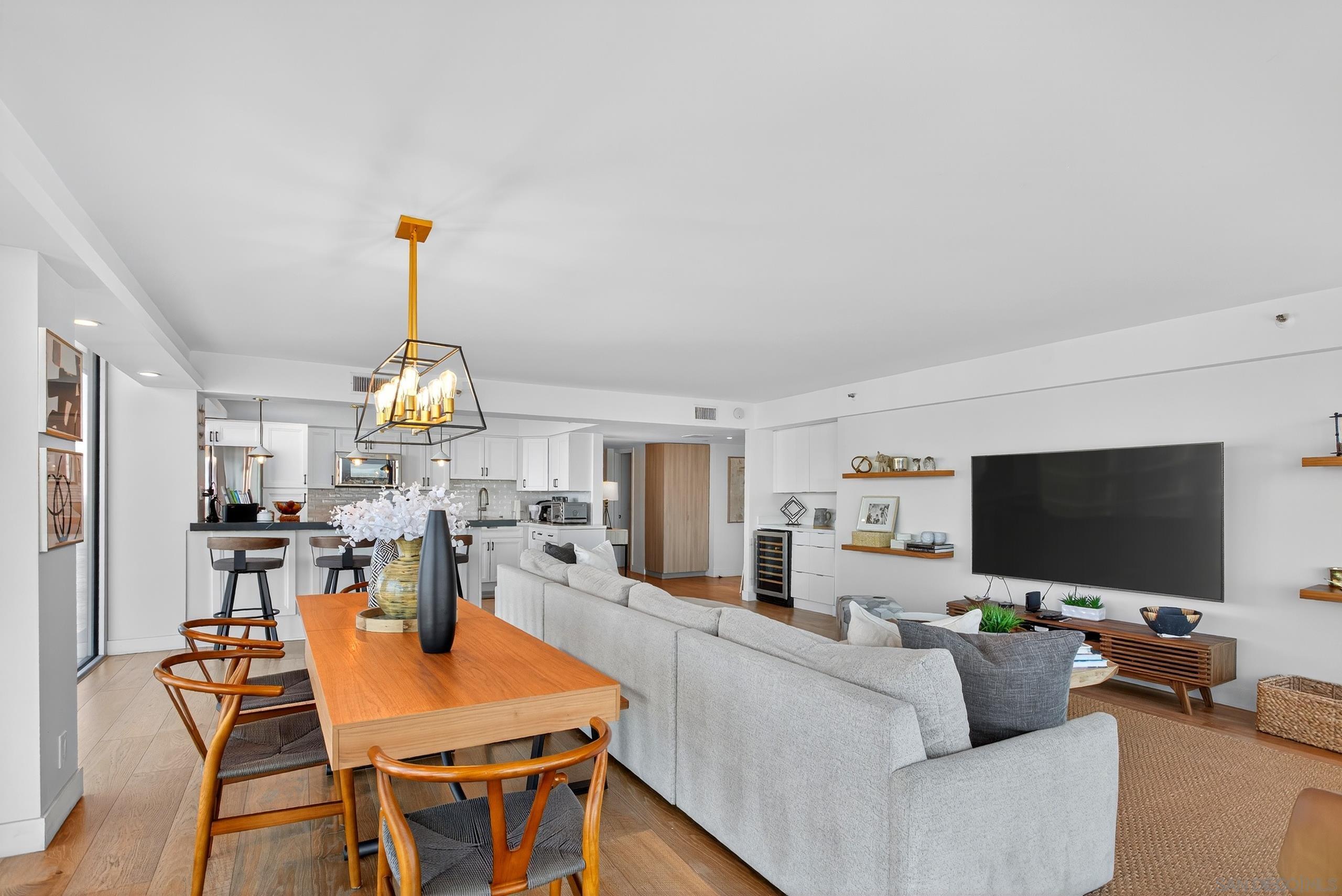 Detail Gallery Image 15 of 60 For 1810  Avenida Del Mundo  1503, Coronado,  CA 92118 - 3 Beds | 3 Baths