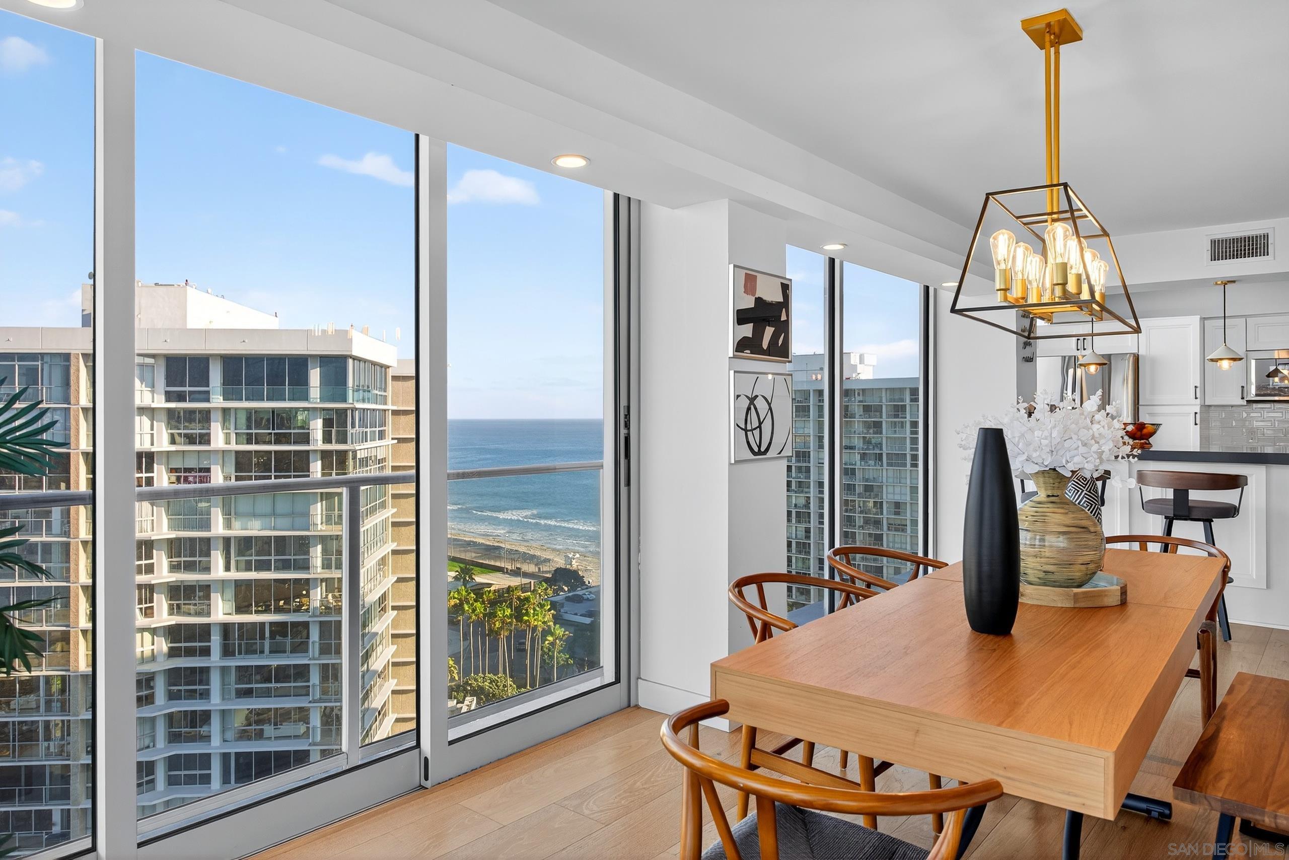 Detail Gallery Image 17 of 60 For 1810  Avenida Del Mundo  1503, Coronado,  CA 92118 - 3 Beds | 3 Baths