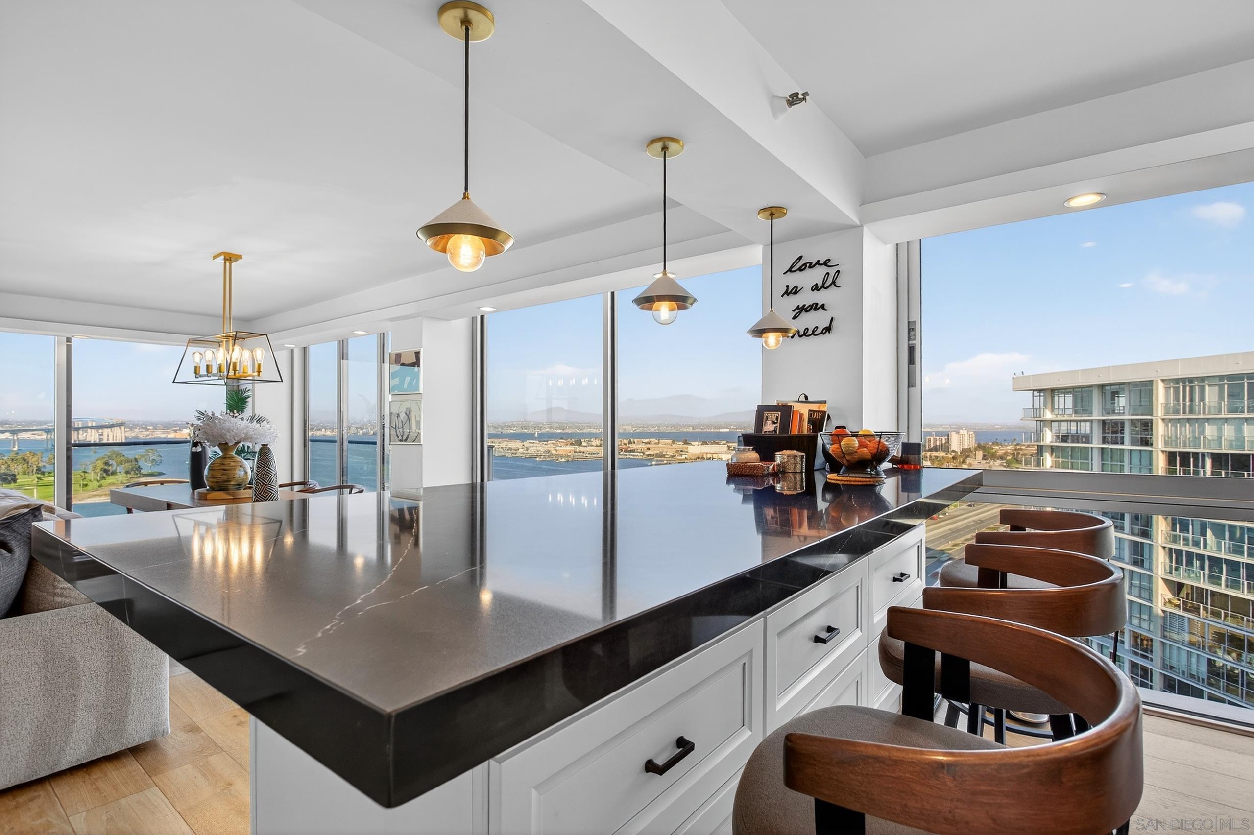 Detail Gallery Image 22 of 60 For 1810  Avenida Del Mundo  1503, Coronado,  CA 92118 - 3 Beds | 3 Baths