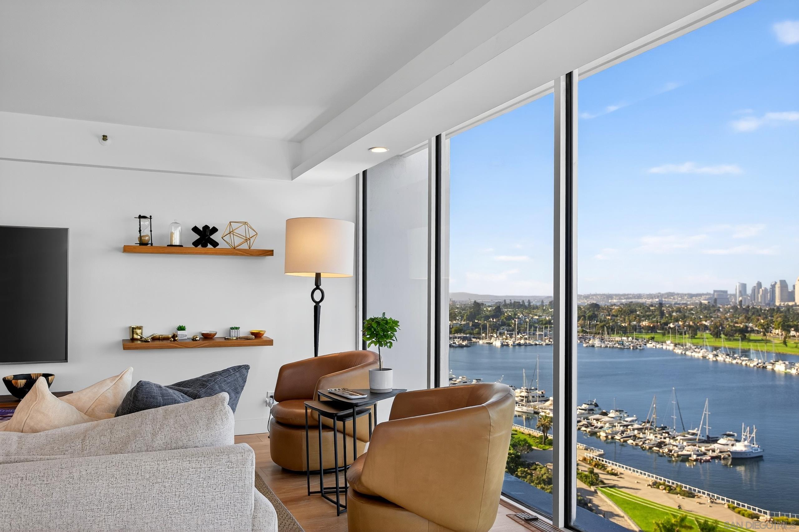 Detail Gallery Image 8 of 60 For 1810  Avenida Del Mundo  1503, Coronado,  CA 92118 - 3 Beds | 3 Baths