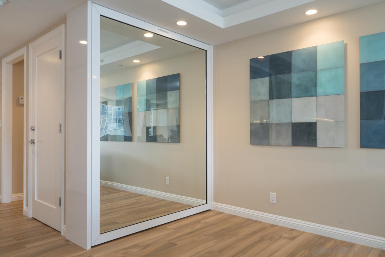 Detail Gallery Image 8 of 23 For 1750  Avenida Del Mundo  1206, Coronado,  CA 92118 - 1 Beds | 1 Baths