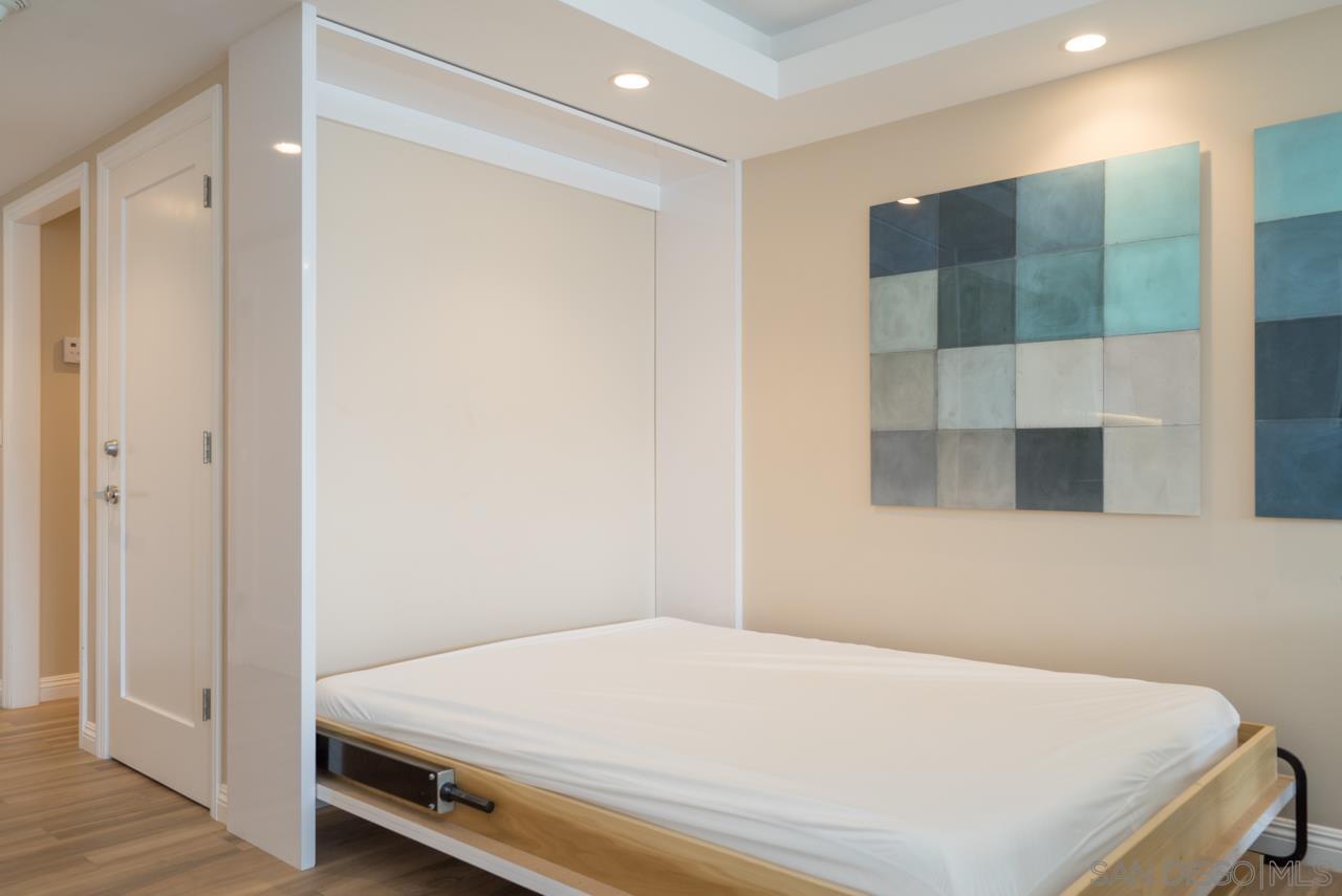 Detail Gallery Image 9 of 23 For 1750  Avenida Del Mundo  1206, Coronado,  CA 92118 - 1 Beds | 1 Baths