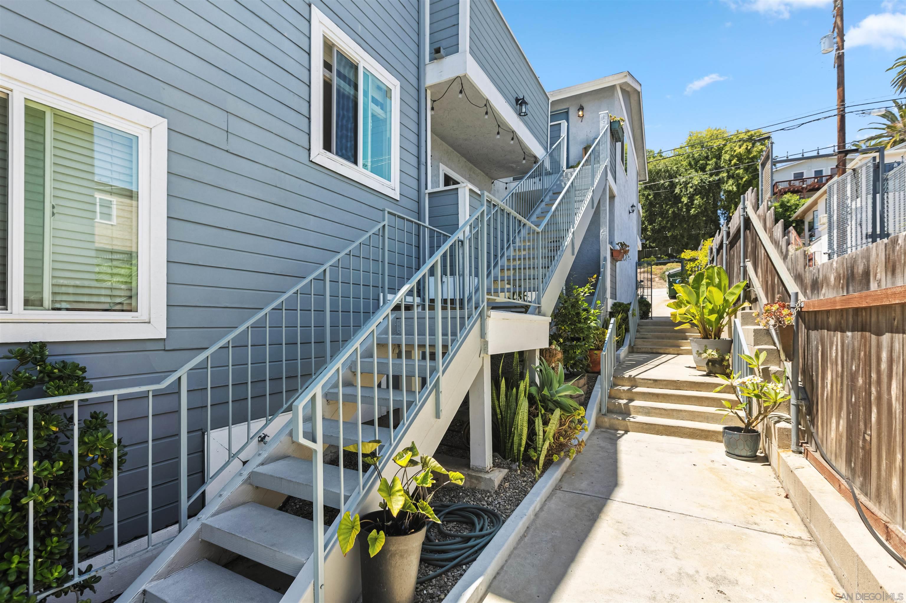 Detail Gallery Image 3 of 28 For 4034  Florida Street  #7,  San Diego,  CA 92104 - 2 Beds | 2 Baths