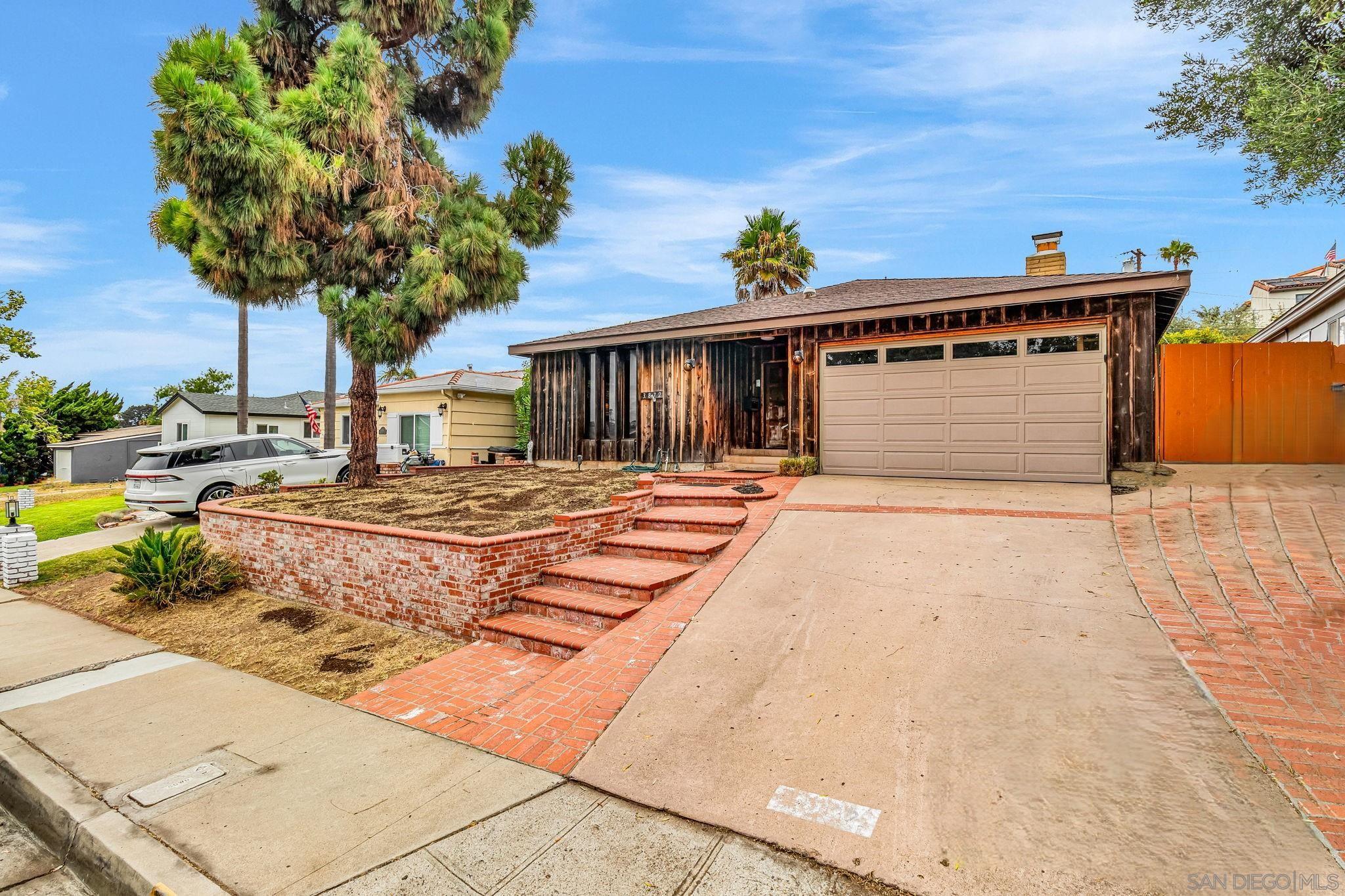 Front Image Thumbnail for SD250036714