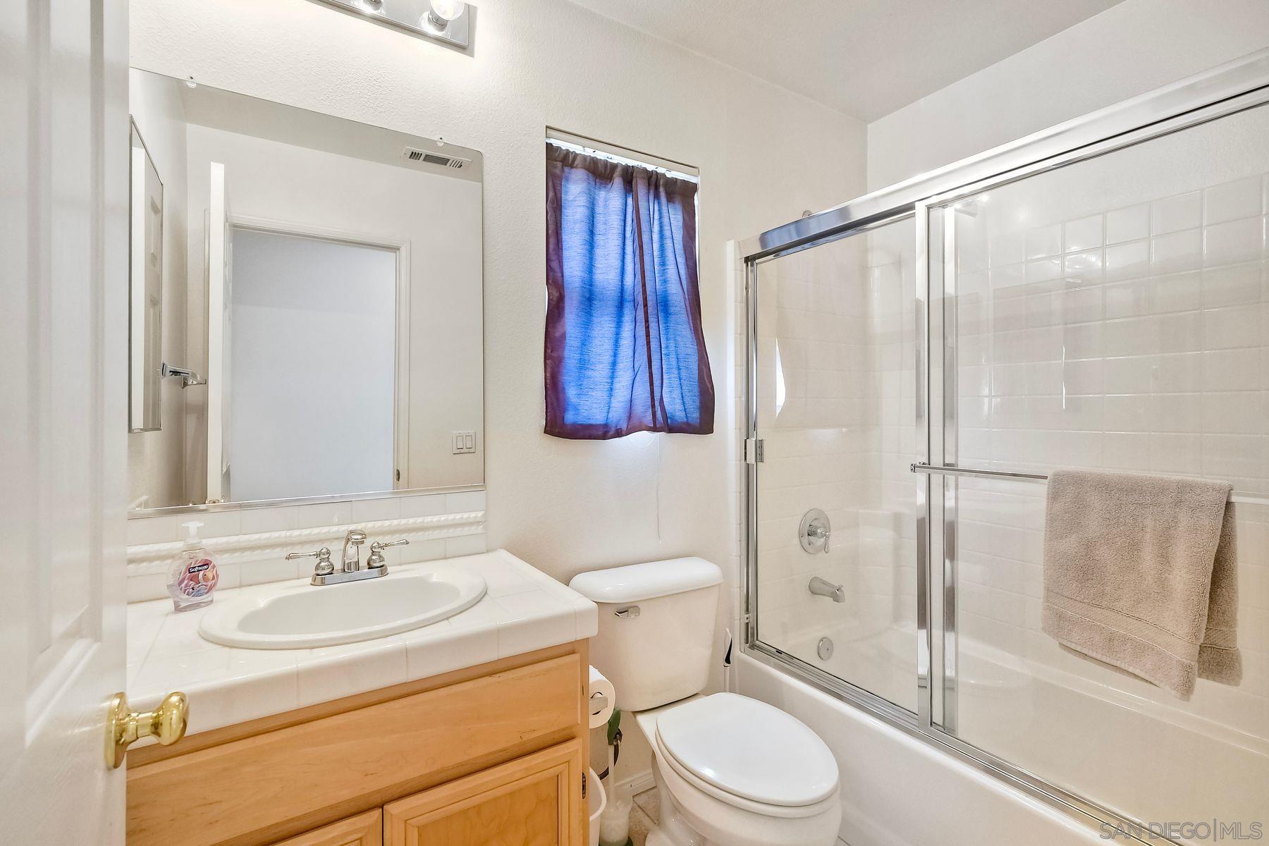 Detail Gallery Image 23 of 45 For 2967  West Canyon Avenue, San Diego,  CA 92123 - 3 Beds | 2/1 Baths