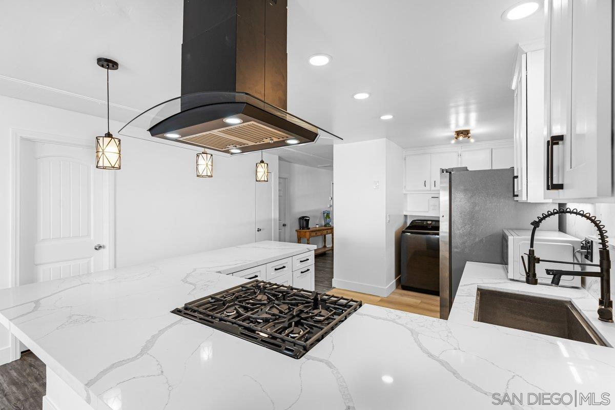 Detail Gallery Image 5 of 20 For 10767  Jamacha Blvd.  #168,  Spring Valley,  CA 91978 - 4 Beds | 2 Baths