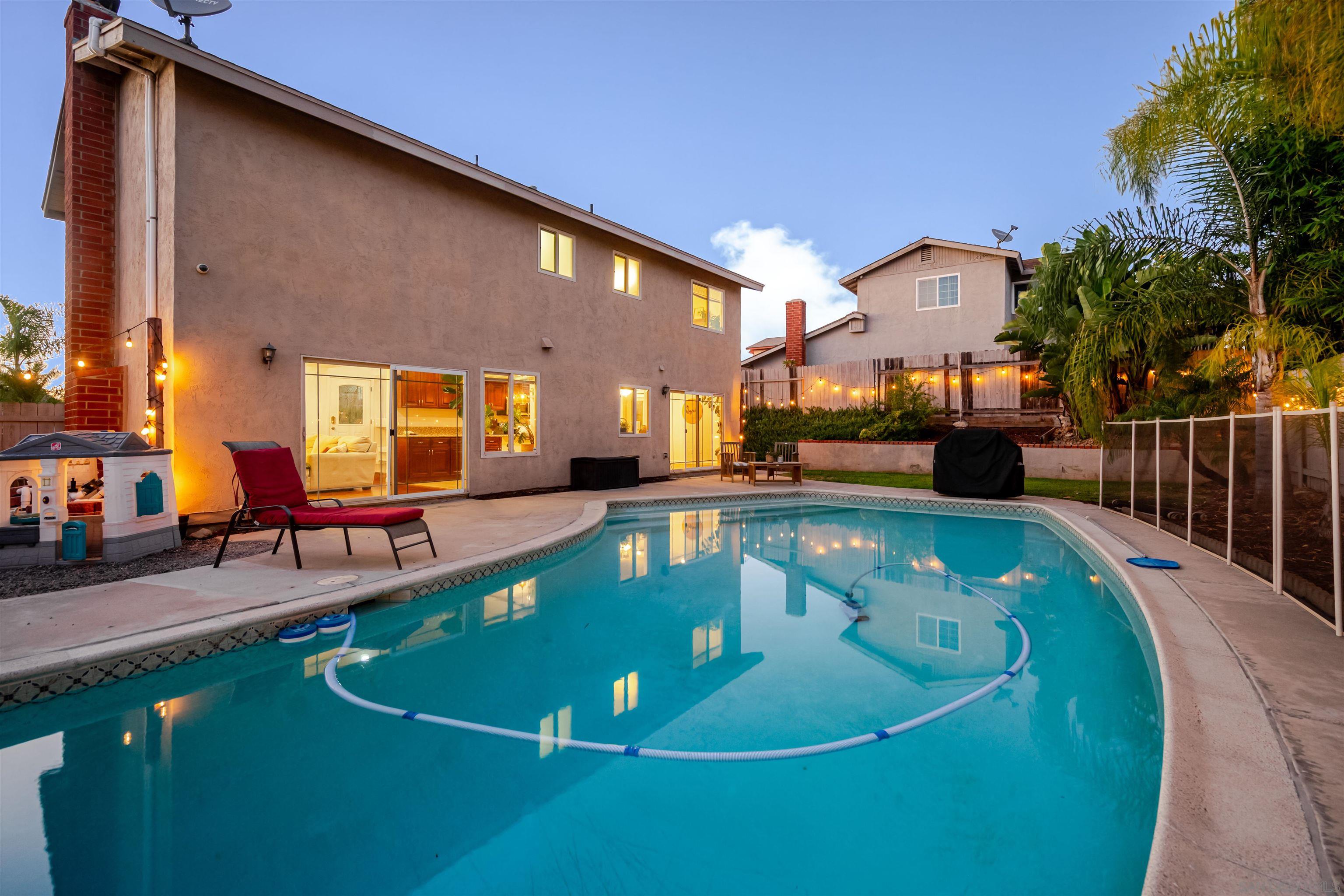 Front Image Thumbnail for SD250036773