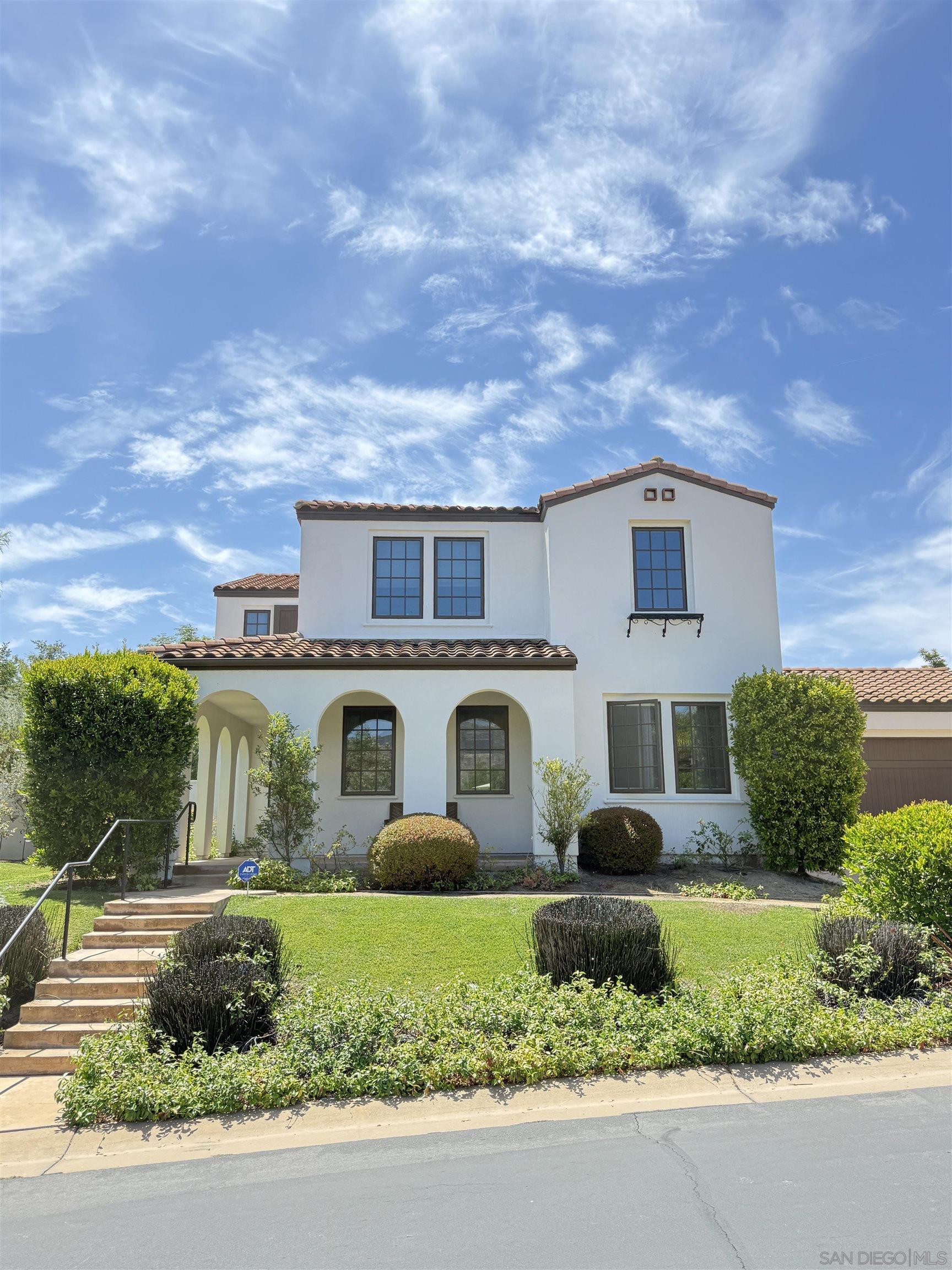 Detail Gallery Image 2 of 24 For 16232  Almanor Way, San Diego,  CA 92127 - 5 Beds | 3 Baths