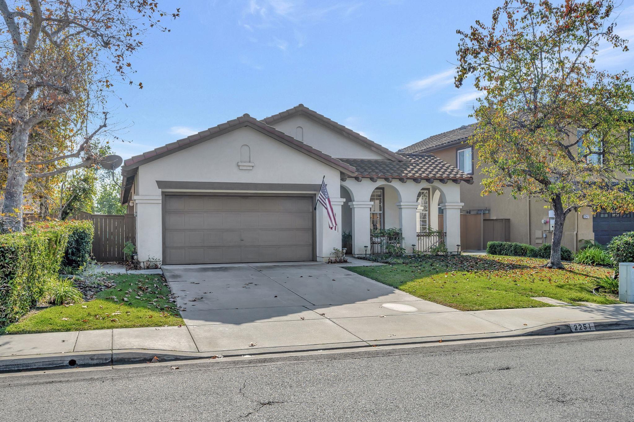 Detail Gallery Image 2 of 40 For 2251  Paseo Saucedal, Carlsbad,  CA 92009 - 3 Beds | 2 Baths