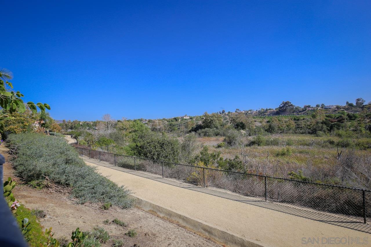 Detail Gallery Image 31 of 40 For 2251  Paseo Saucedal, Carlsbad,  CA 92009 - 3 Beds | 2 Baths