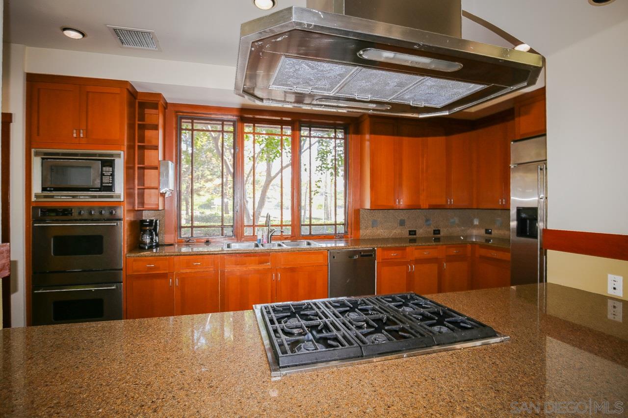 Detail Gallery Image 35 of 40 For 2251  Paseo Saucedal, Carlsbad,  CA 92009 - 3 Beds | 2 Baths