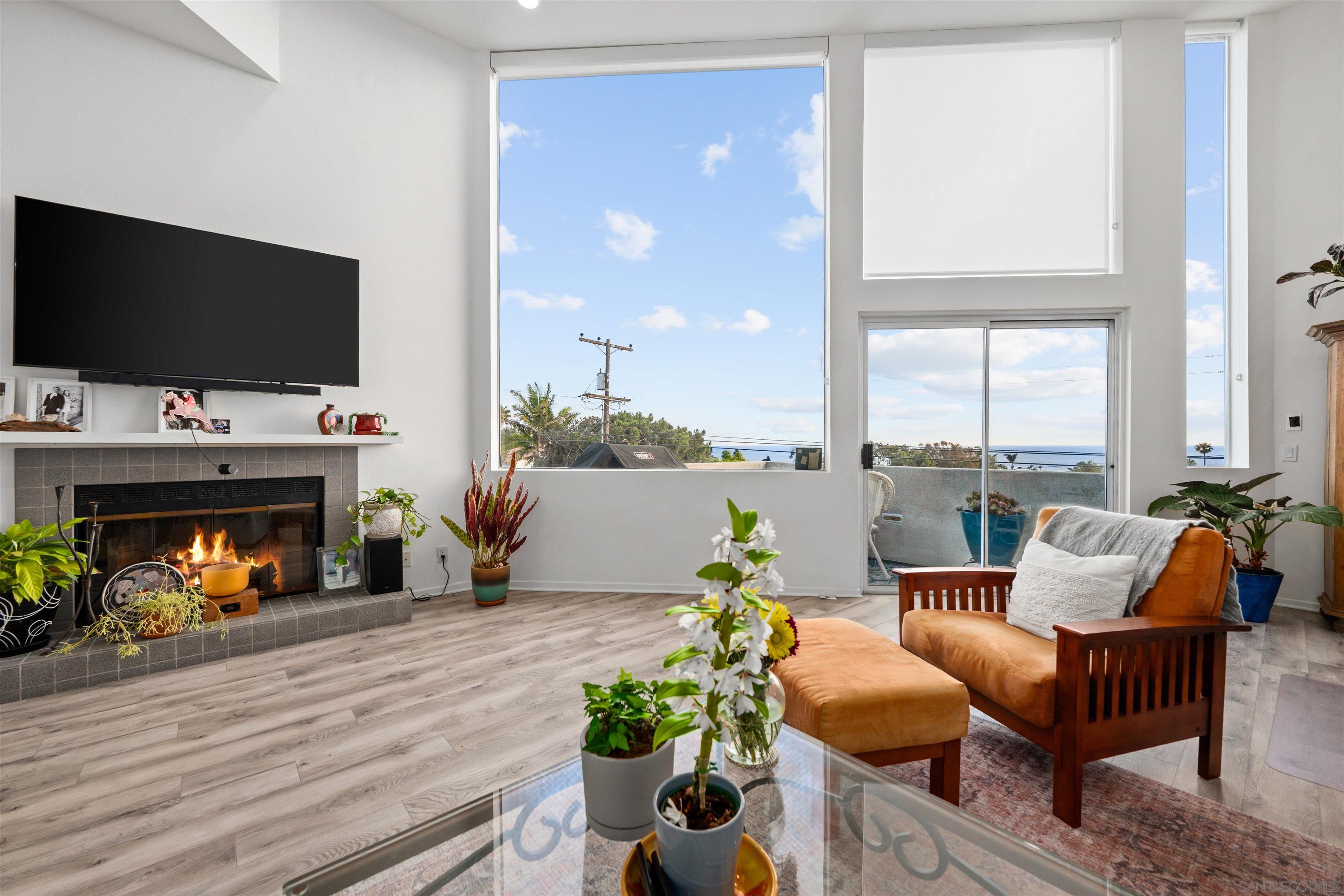 Front Image Thumbnail for SD250036849