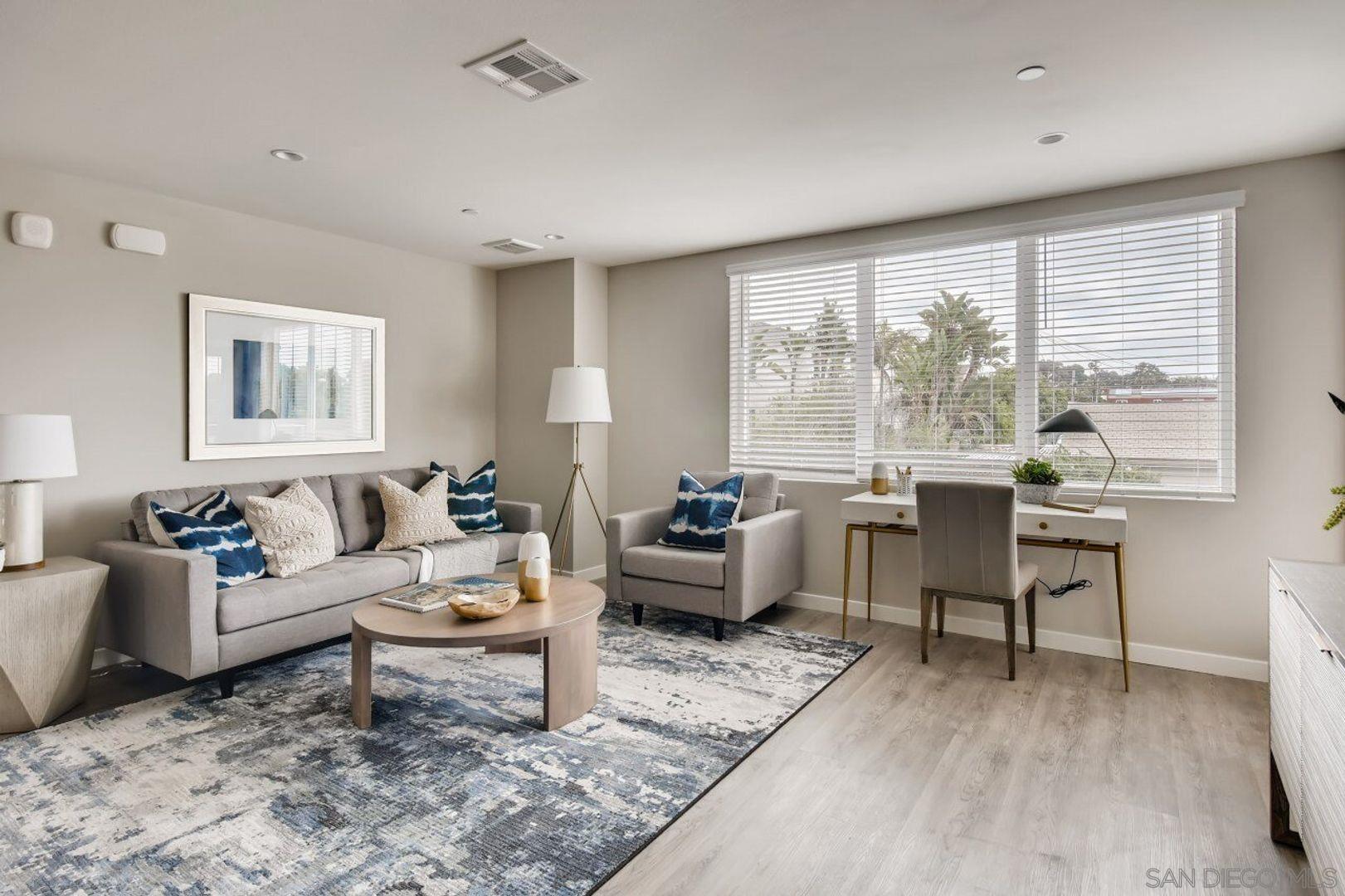 Detail Gallery Image 4 of 14 For 3909  Voltaire St  310, San Diego,  CA 92107 - 2 Beds | 2 Baths