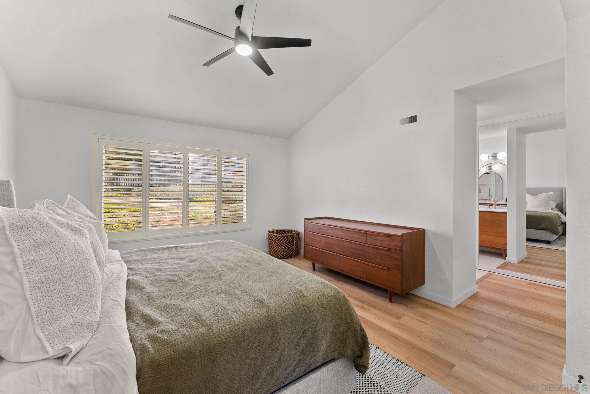 Detail Gallery Image 11 of 35 For 10280  Caminito Rio Branco, San Diego,  CA 92131 - 3 Beds | 2/1 Baths