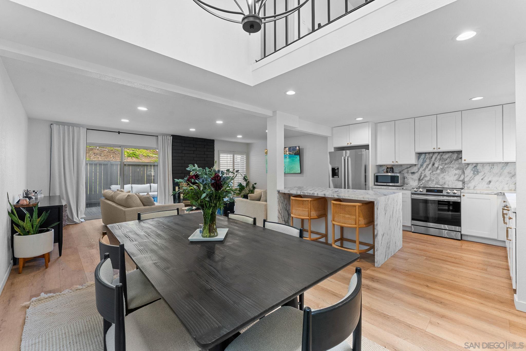 Detail Gallery Image 19 of 35 For 10280  Caminito Rio Branco, San Diego,  CA 92131 - 3 Beds | 2/1 Baths