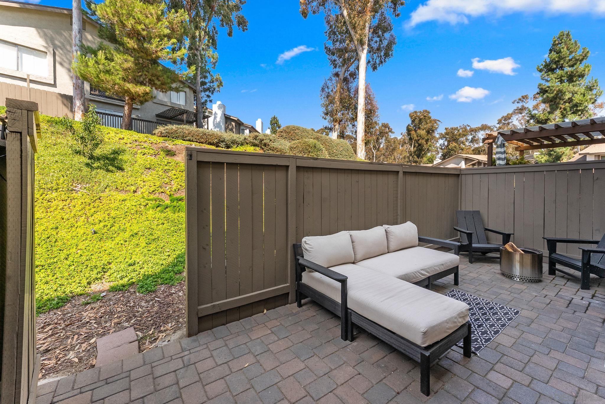 Detail Gallery Image 28 of 35 For 10280  Caminito Rio Branco, San Diego,  CA 92131 - 3 Beds | 2/1 Baths