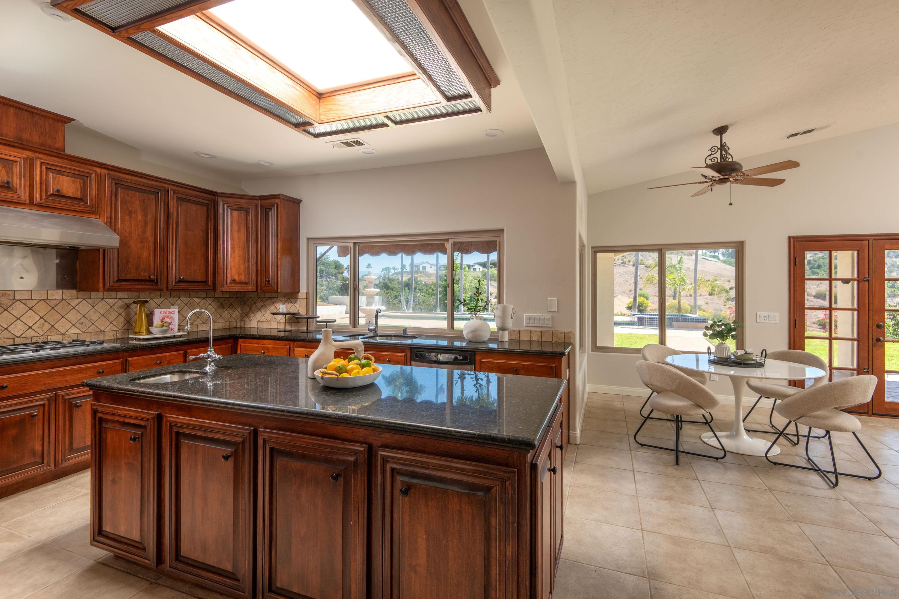 Detail Gallery Image 30 of 47 For 30343  Calle La Reina, Bonsall,  CA 92003 - 4 Beds | 4 Baths