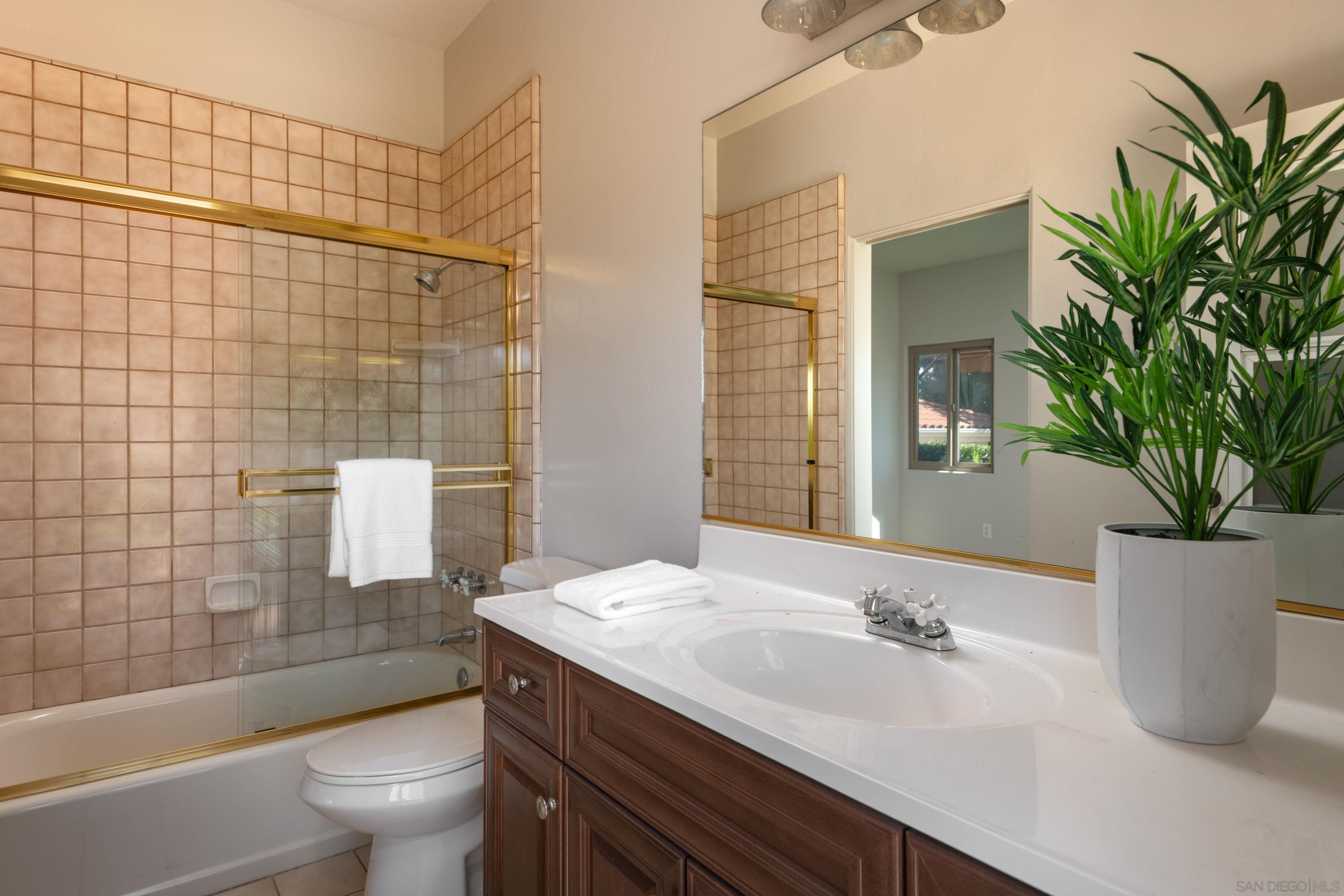 Detail Gallery Image 44 of 67 For 30343  Calle La Reina, Bonsall,  CA 92003 - 4 Beds | 4 Baths