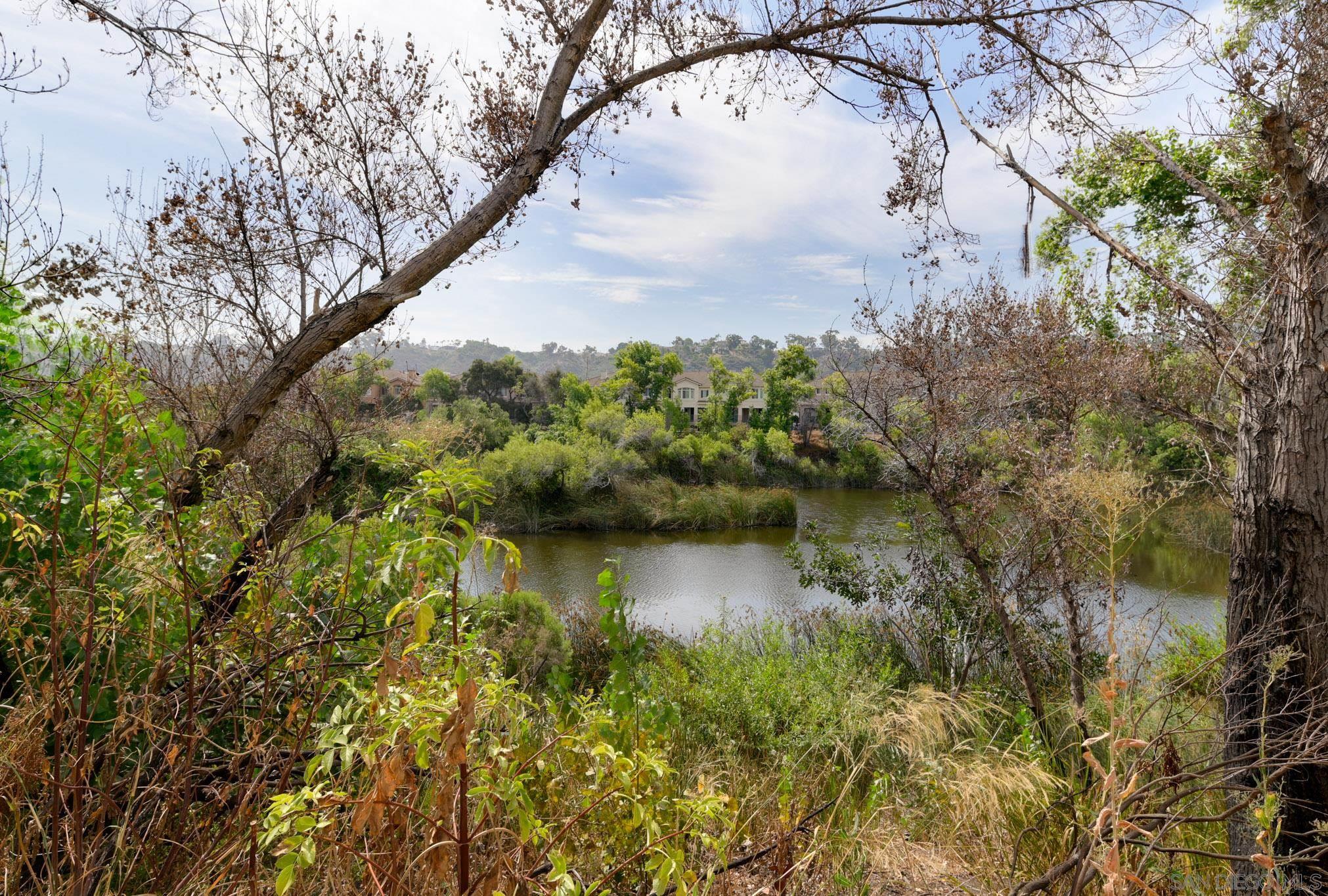 Front Image Thumbnail for SD250036978