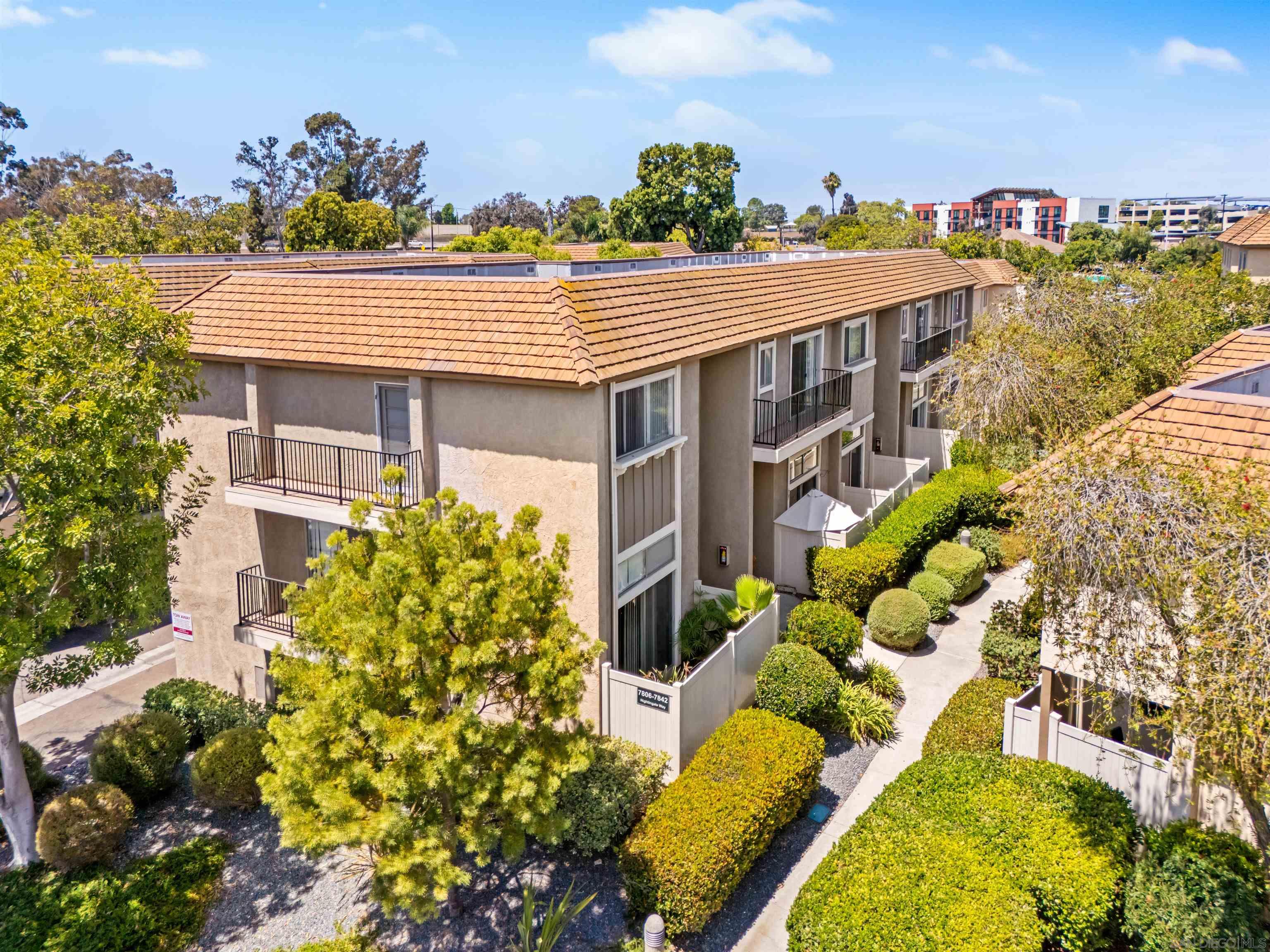 Front Image Thumbnail for SD250036991