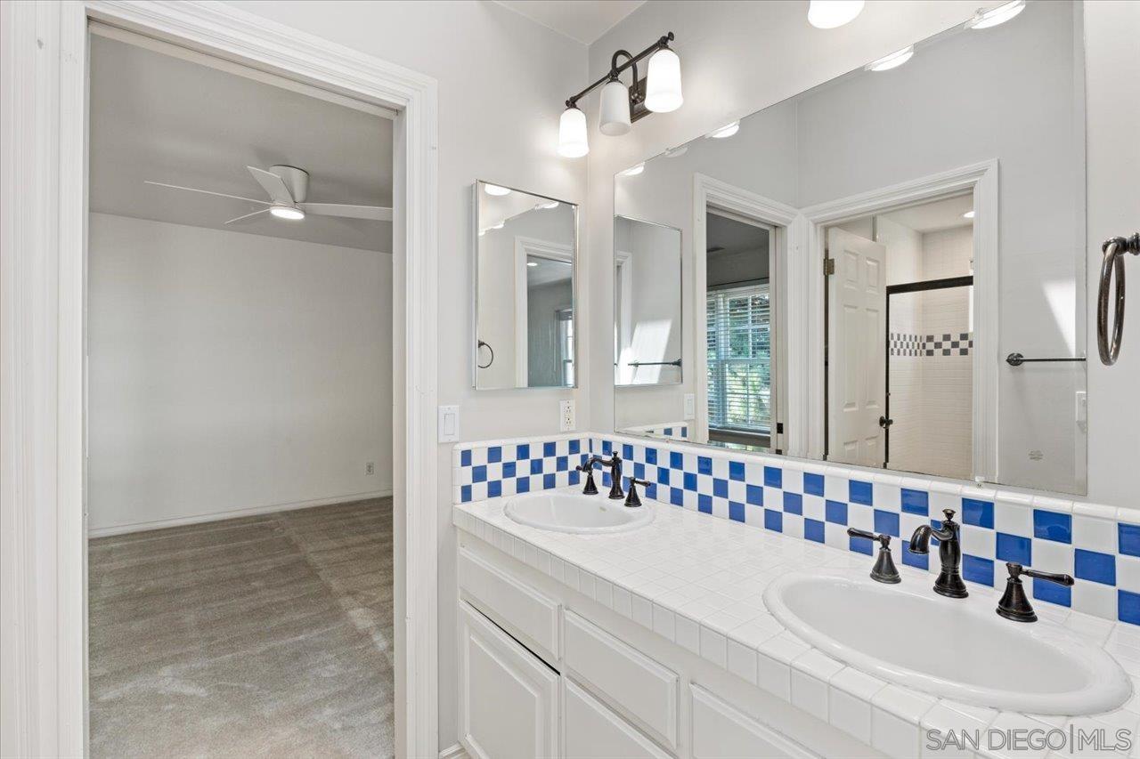 Detail Gallery Image 23 of 56 For 512 S Granados Ave, Solana Beach,  CA 92075 - 6 Beds | 4/1 Baths