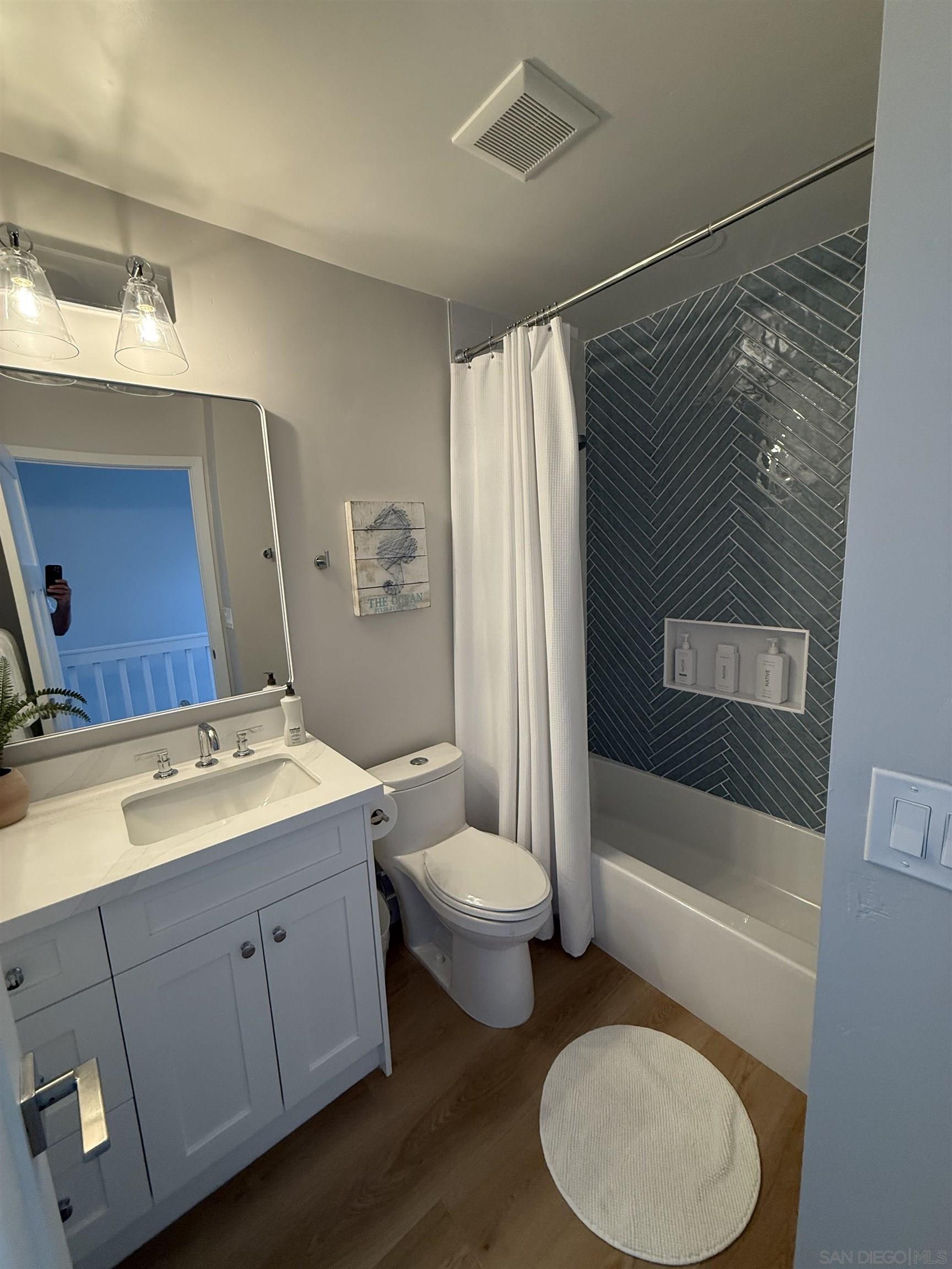 Detail Gallery Image 15 of 17 For 2305  Camino Del Mar  C, Del Mar,  CA 92014 - 2 Beds | 2/1 Baths