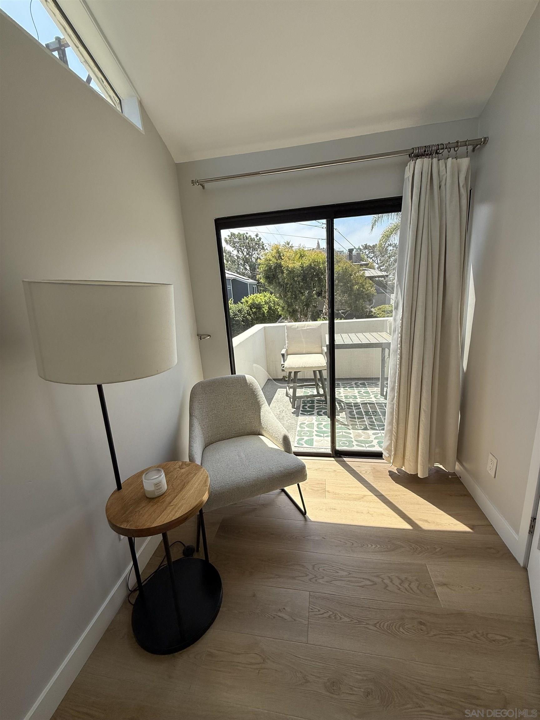 Detail Gallery Image 16 of 17 For 2305  Camino Del Mar  C, Del Mar,  CA 92014 - 2 Beds | 2/1 Baths