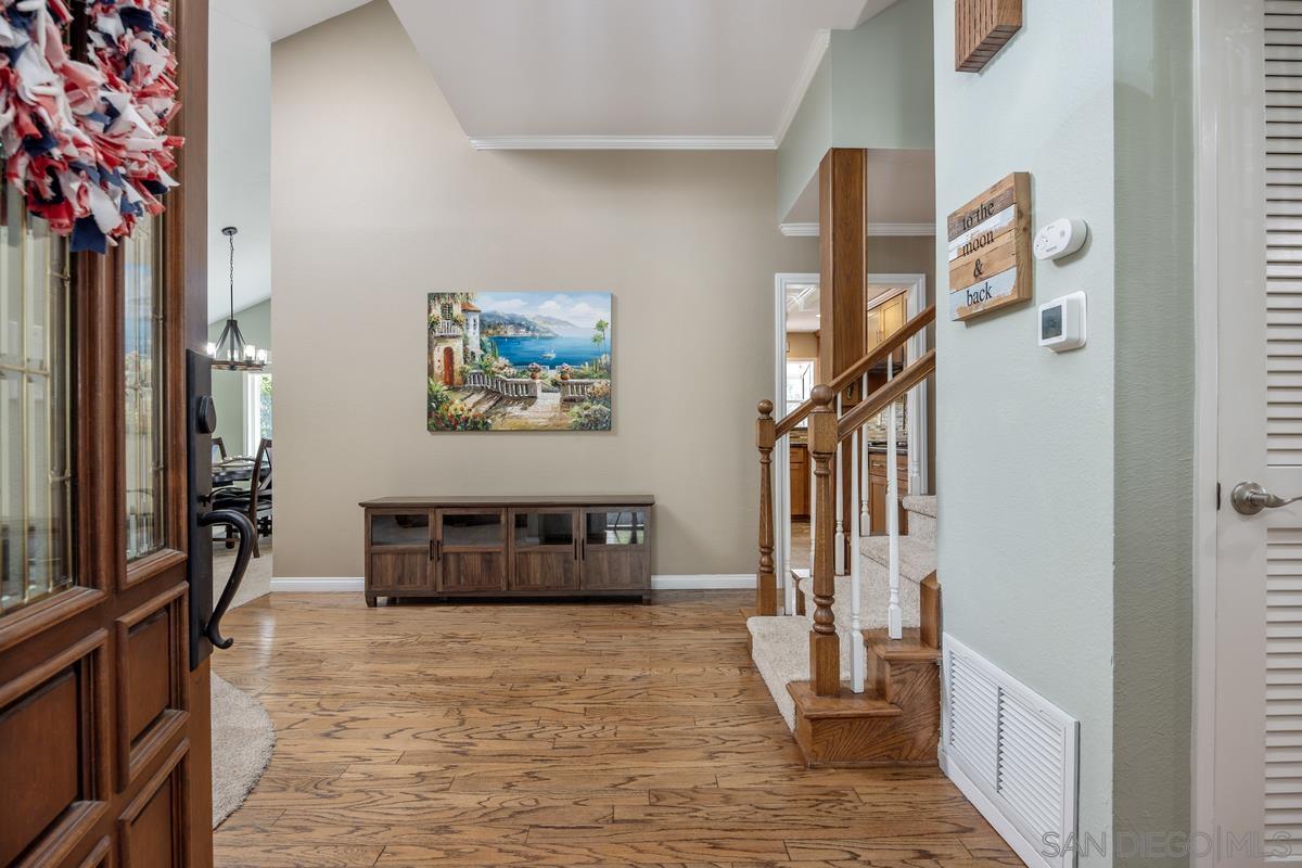 Detail Gallery Image 5 of 34 For 12026  Medoc Ln., San Diego,  CA 92131 - 4 Beds | 2/1 Baths