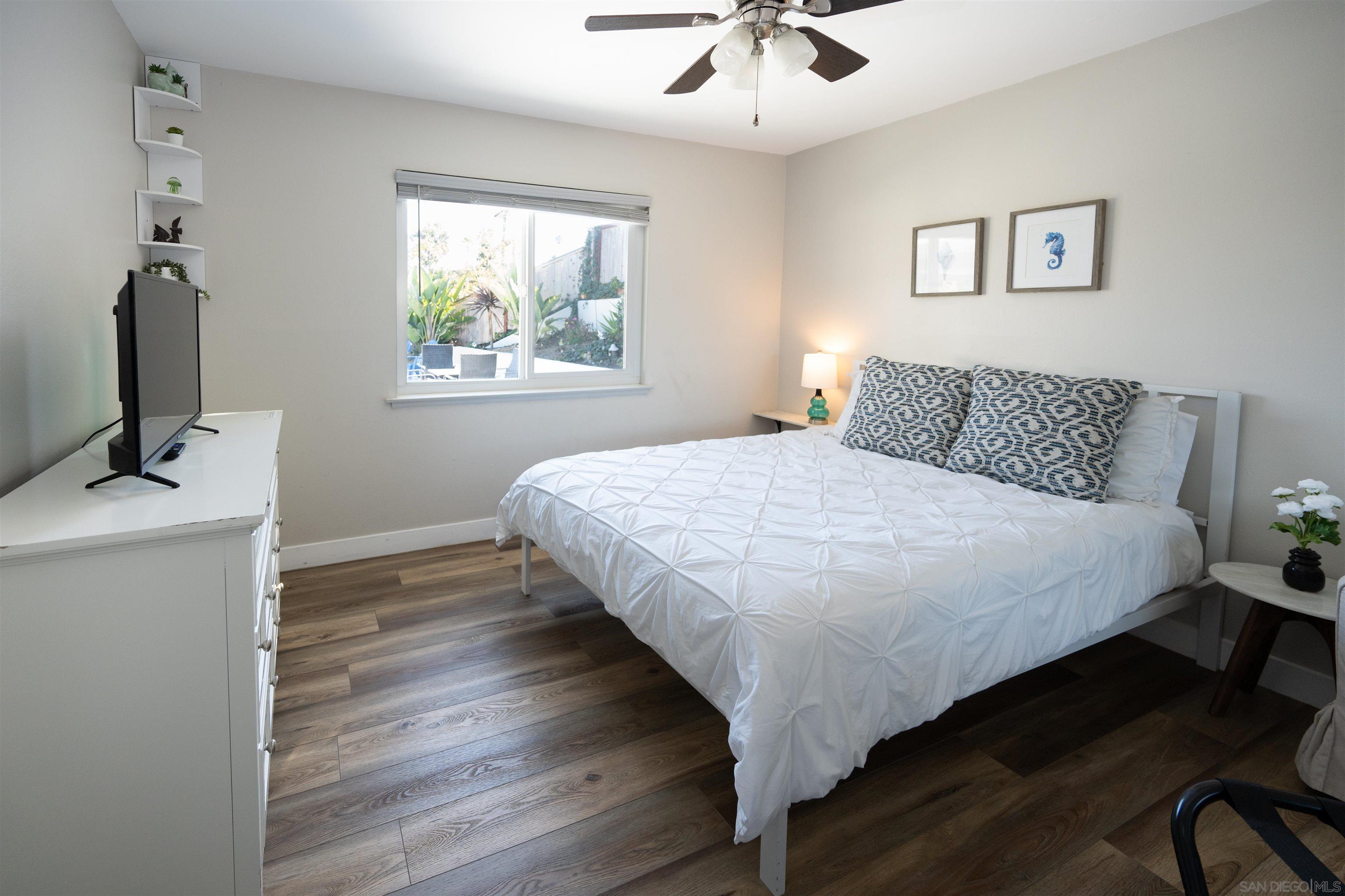 Detail Gallery Image 11 of 19 For Hilldale, Oceanside,  CA 92054 - 3 Beds | 2 Baths