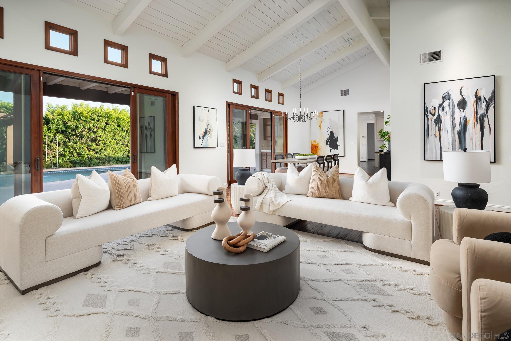 Front Image Thumbnail for SD250037141