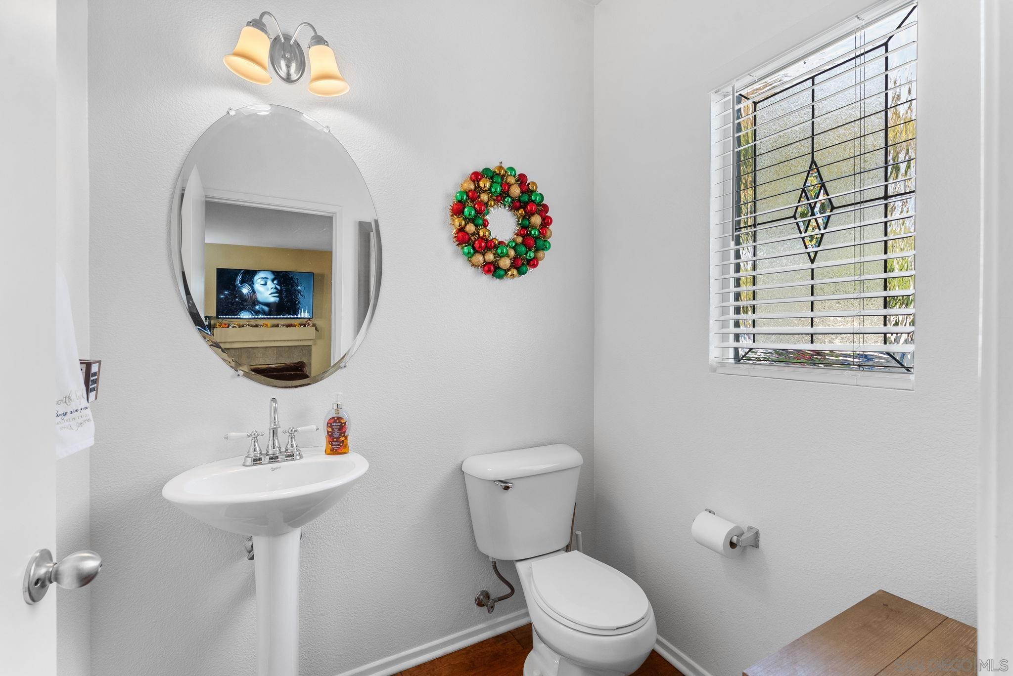 Detail Gallery Image 14 of 37 For 1924  Geyserville Street, Chula Vista,  CA 91913 - 4 Beds | 2/1 Baths