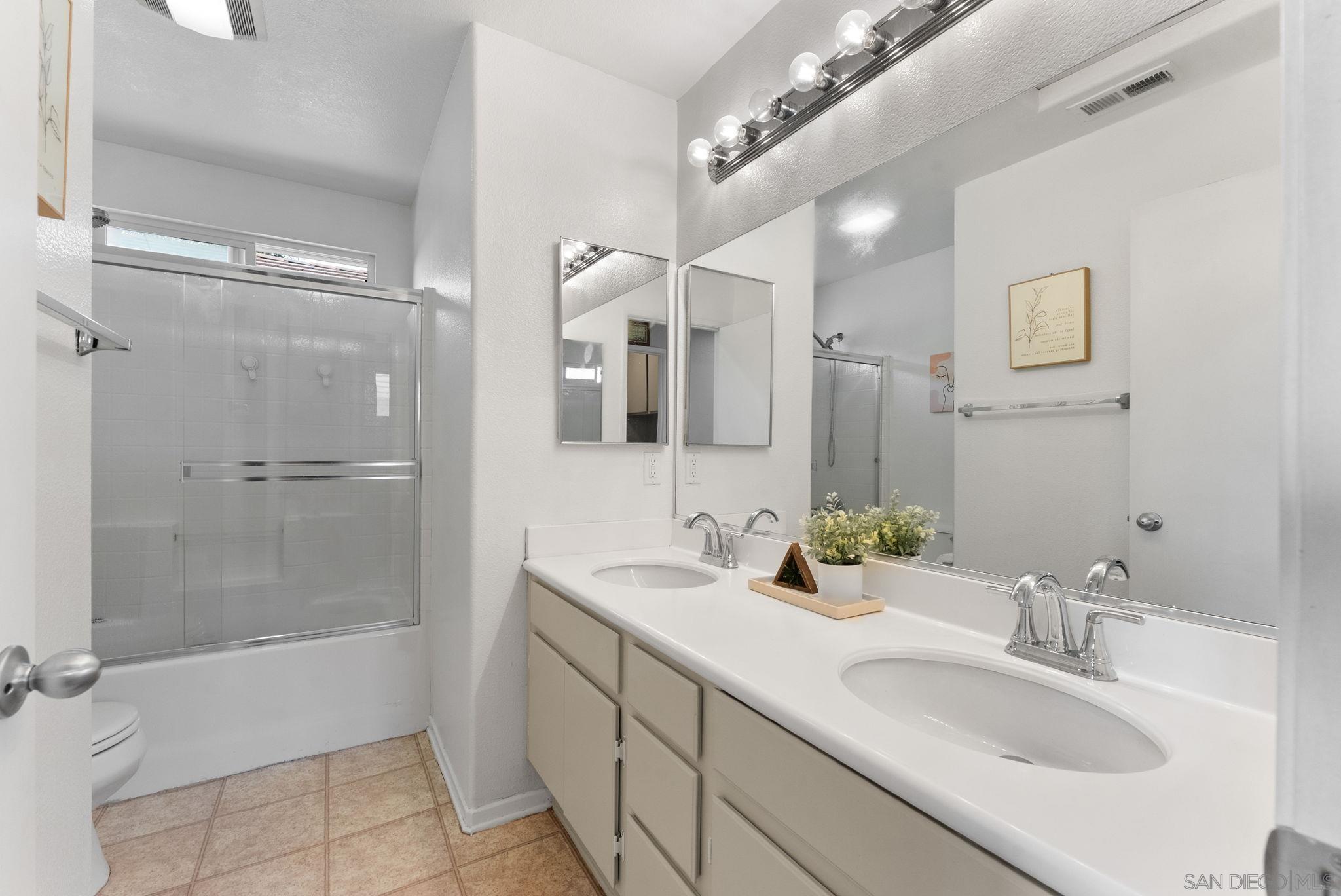 Detail Gallery Image 17 of 37 For 1924  Geyserville Street, Chula Vista,  CA 91913 - 4 Beds | 2/1 Baths