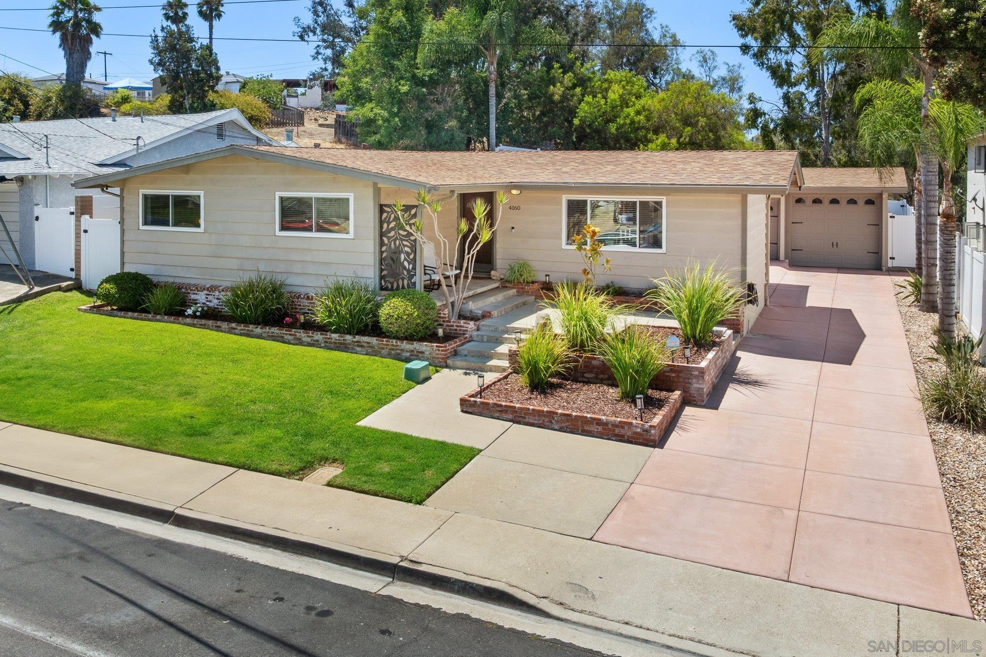 Front Image Thumbnail for SD250037184