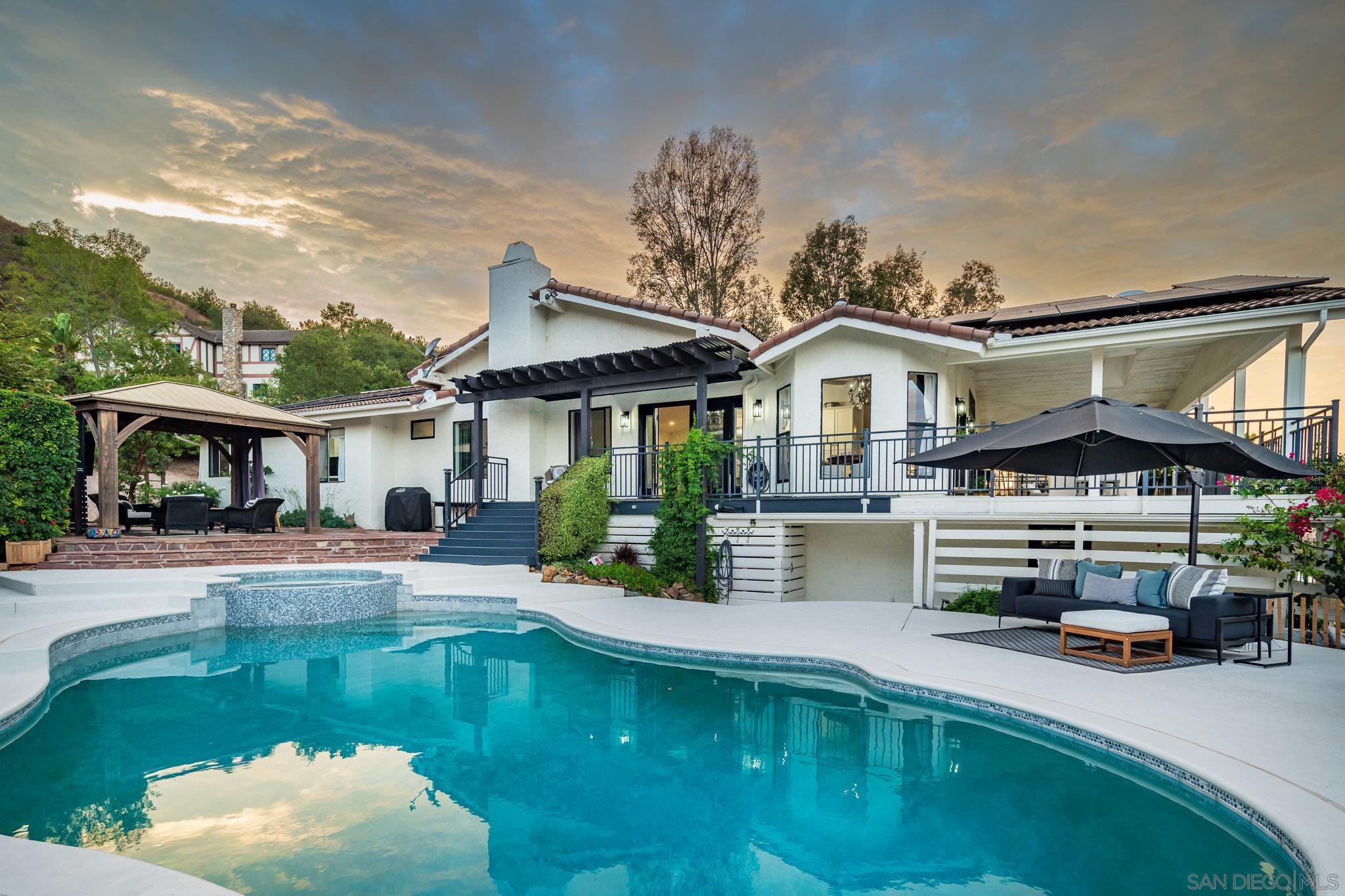 Front Image Thumbnail for SD250037320