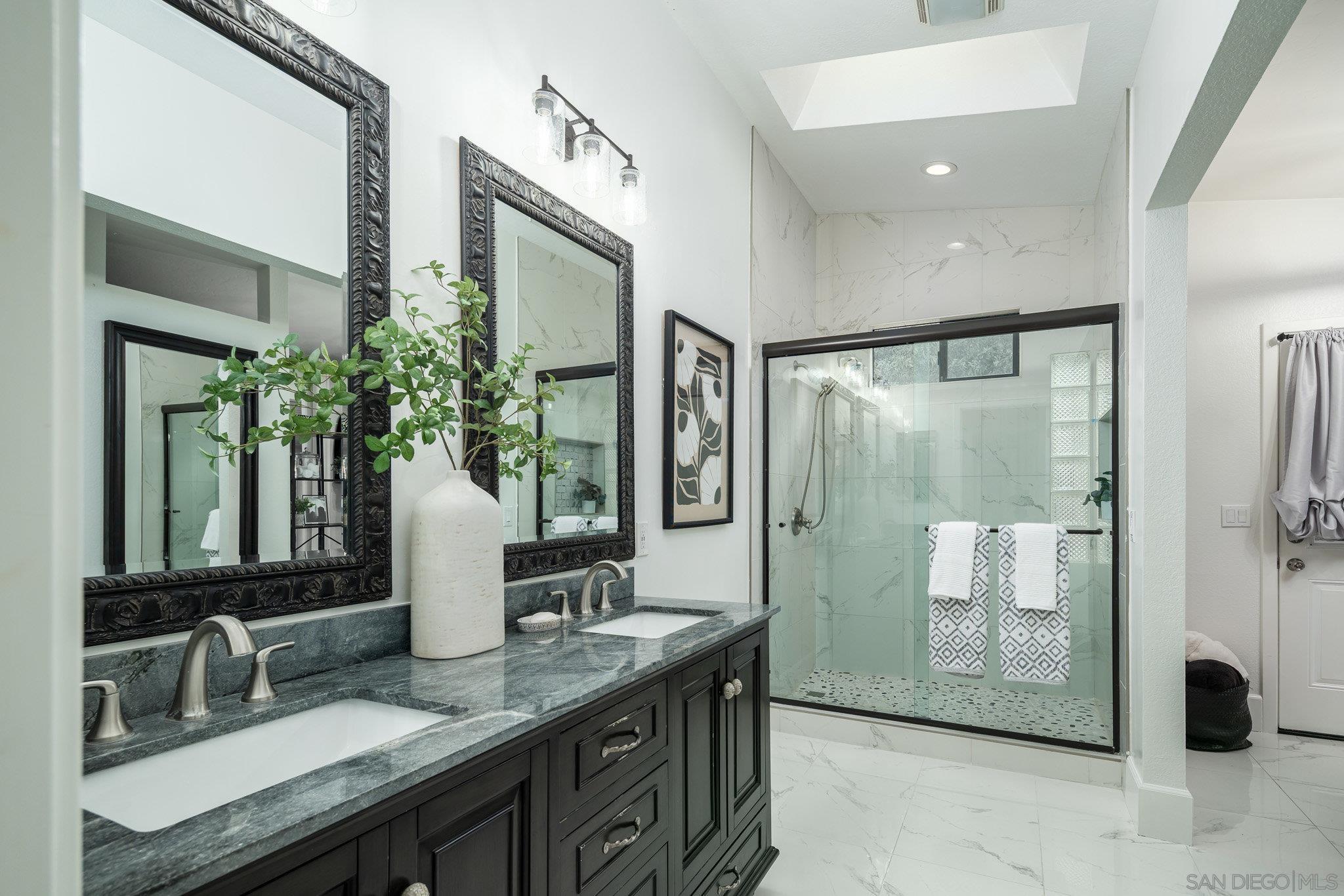 Detail Gallery Image 15 of 31 For 19950  Elfin Forest Ln, Escondido,  CA 92029 - 5 Beds | 3 Baths