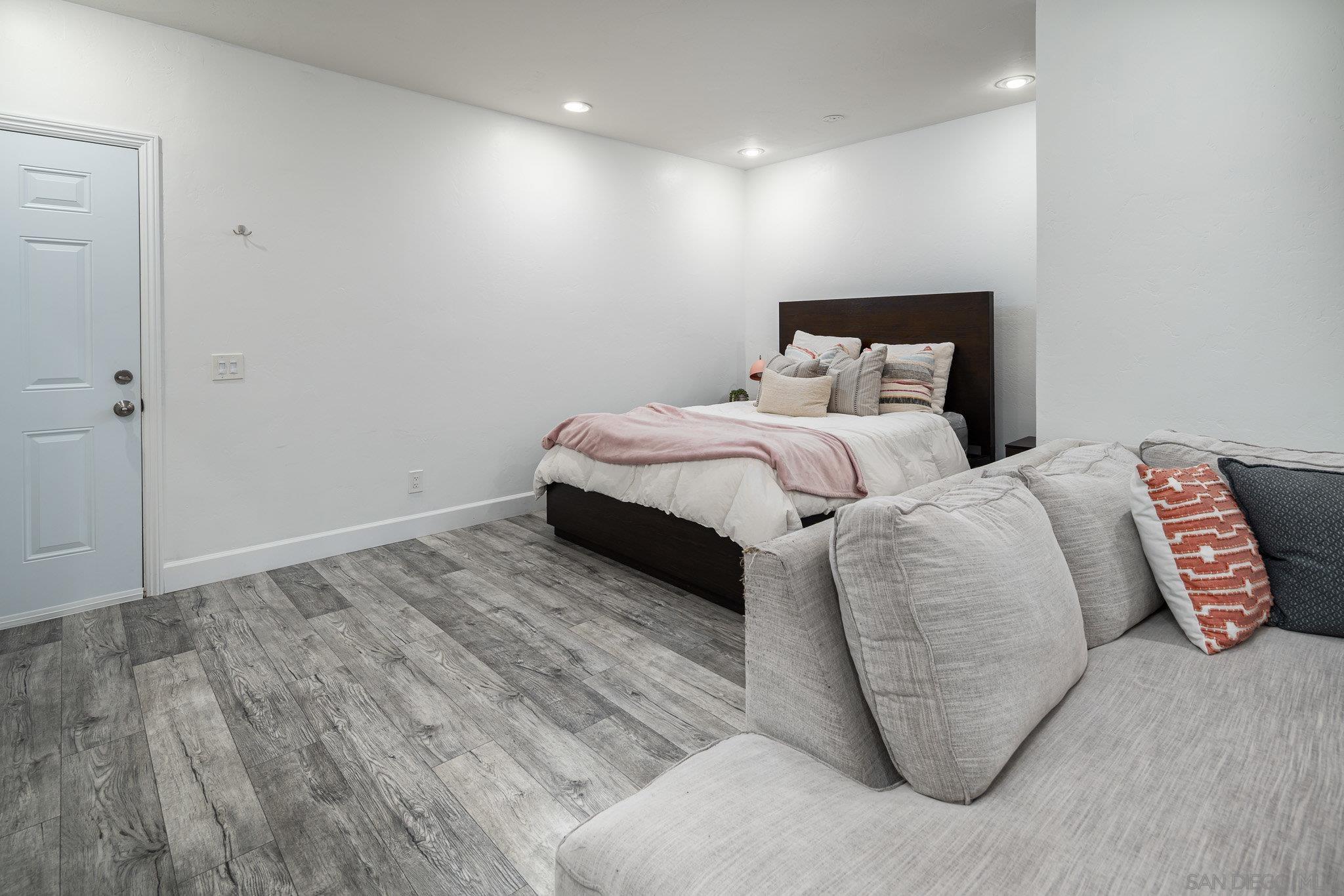 Detail Gallery Image 20 of 31 For 19950  Elfin Forest Ln, Escondido,  CA 92029 - 5 Beds | 3 Baths