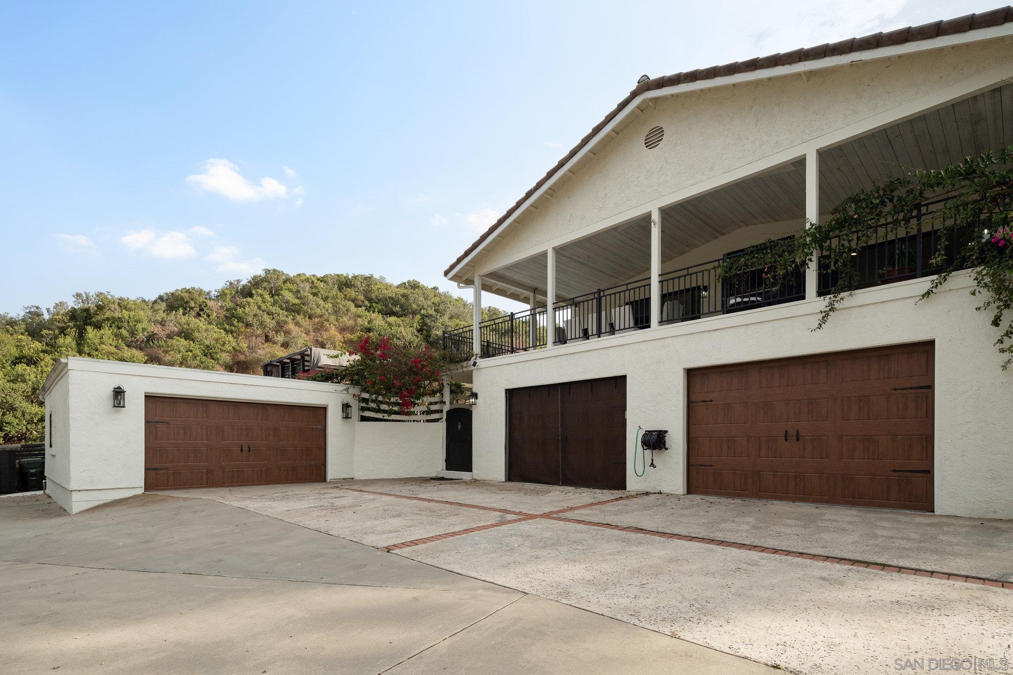 Detail Gallery Image 29 of 31 For 19950  Elfin Forest Ln, Escondido,  CA 92029 - 5 Beds | 3 Baths