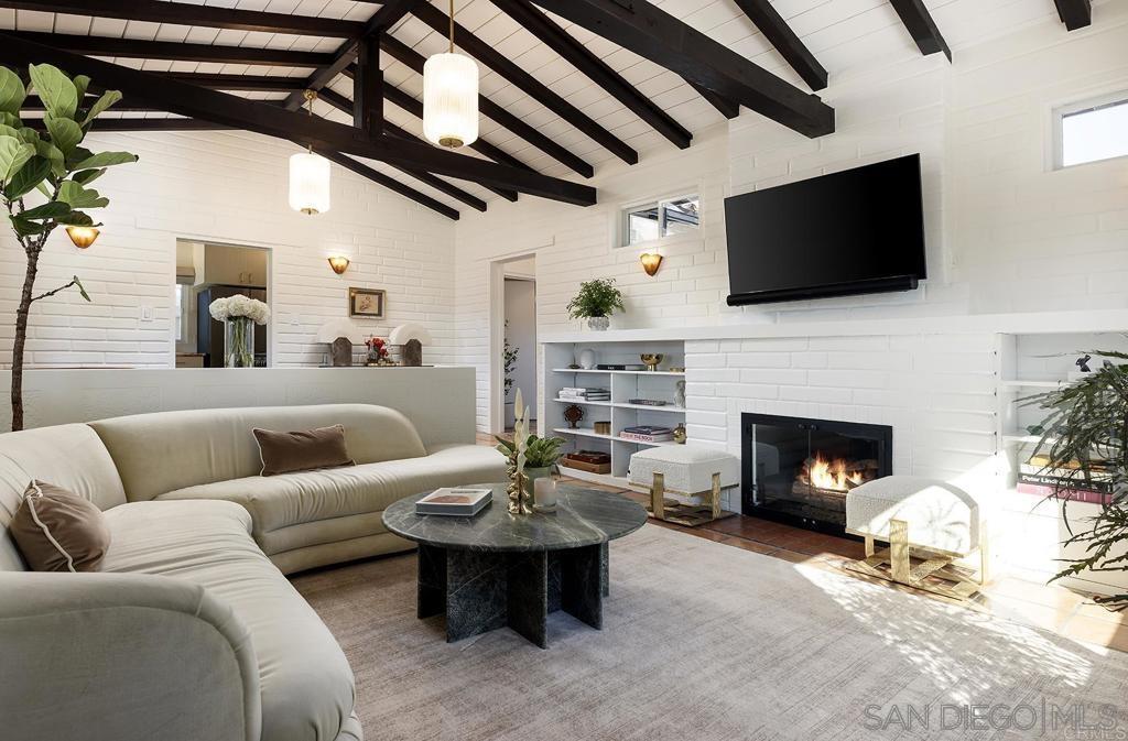 Detail Gallery Image 3 of 8 For 1935  Santa Fe Avenue, Del Mar,  CA 92014 - 3 Beds | 2 Baths