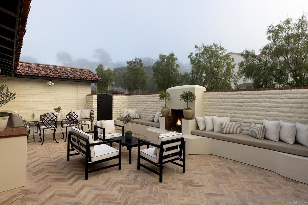 Detail Gallery Image 7 of 8 For 1935  Santa Fe Avenue, Del Mar,  CA 92014 - 3 Beds | 2 Baths