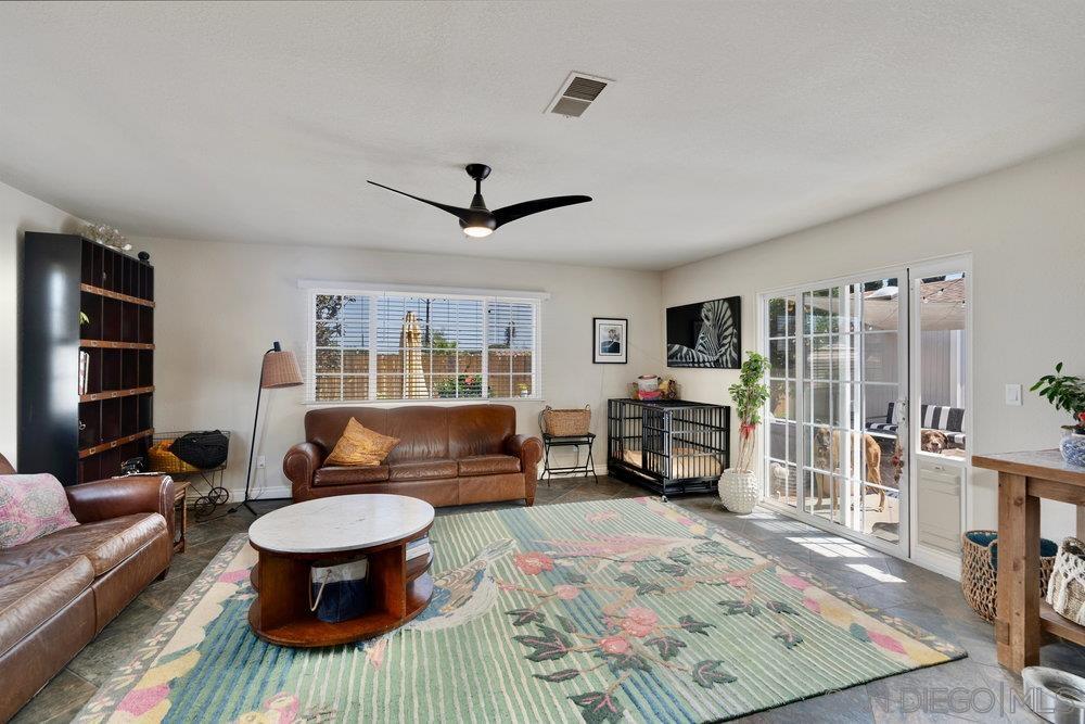 Detail Gallery Image 12 of 30 For 2421  Casement St, San Diego,  CA 92123 - 4 Beds | 2 Baths