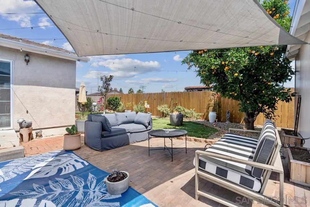 Detail Gallery Image 23 of 30 For 2421  Casement St, San Diego,  CA 92123 - 4 Beds | 2 Baths