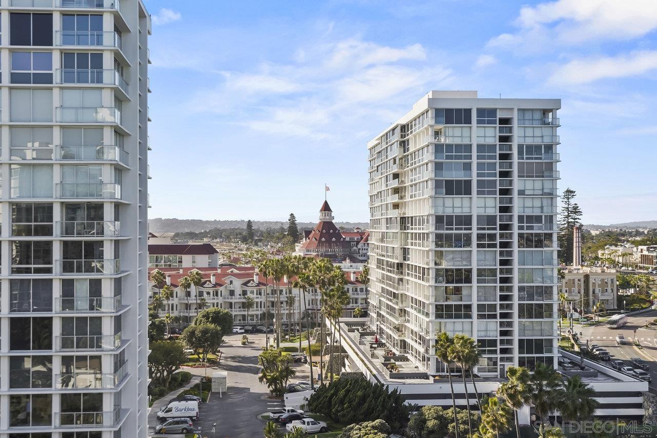 Detail Gallery Image 10 of 31 For 1750  Avenida Del Mundo  904, Coronado,  CA 92118 - 3 Beds | 3 Baths