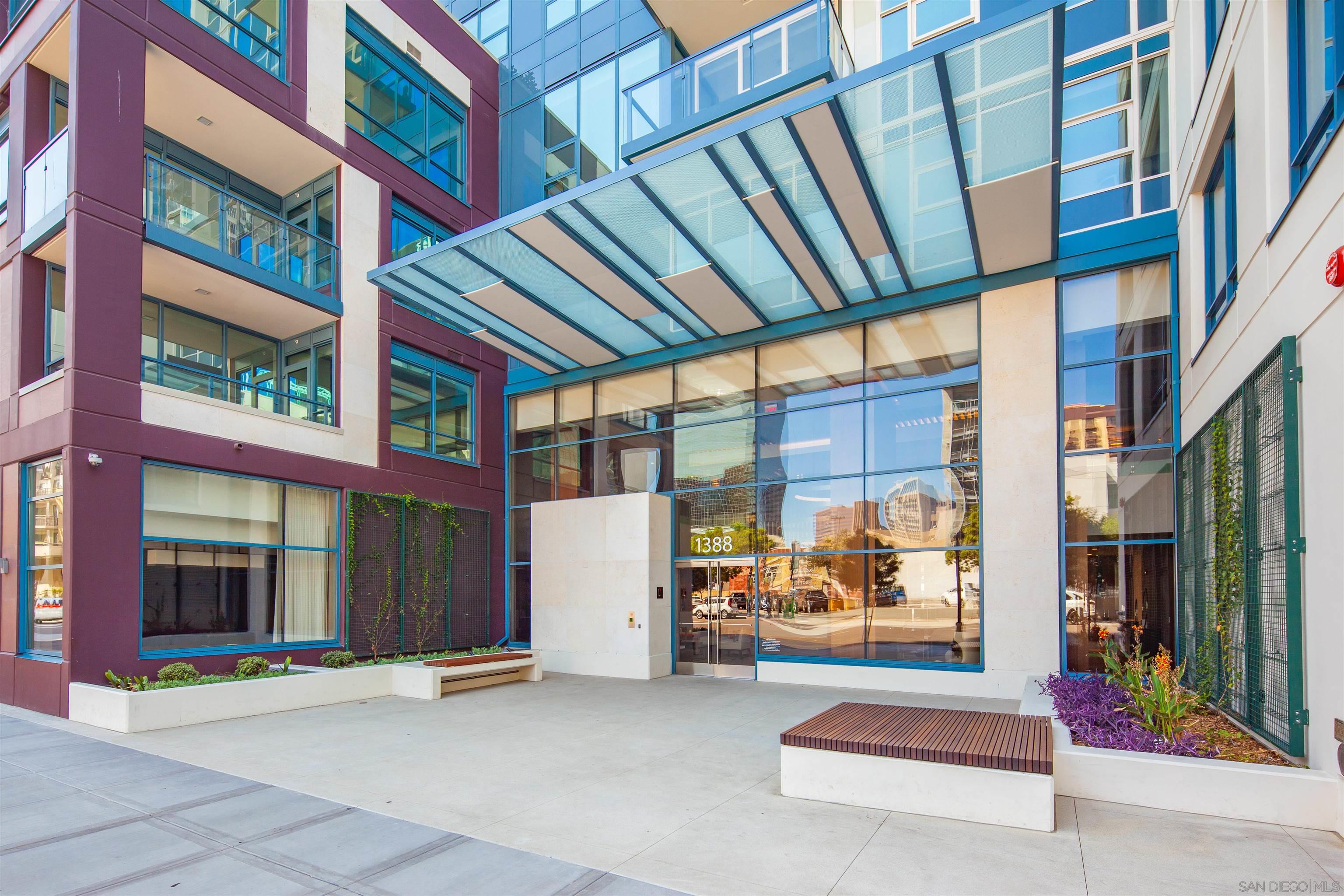 Front Image Thumbnail for SD250037449