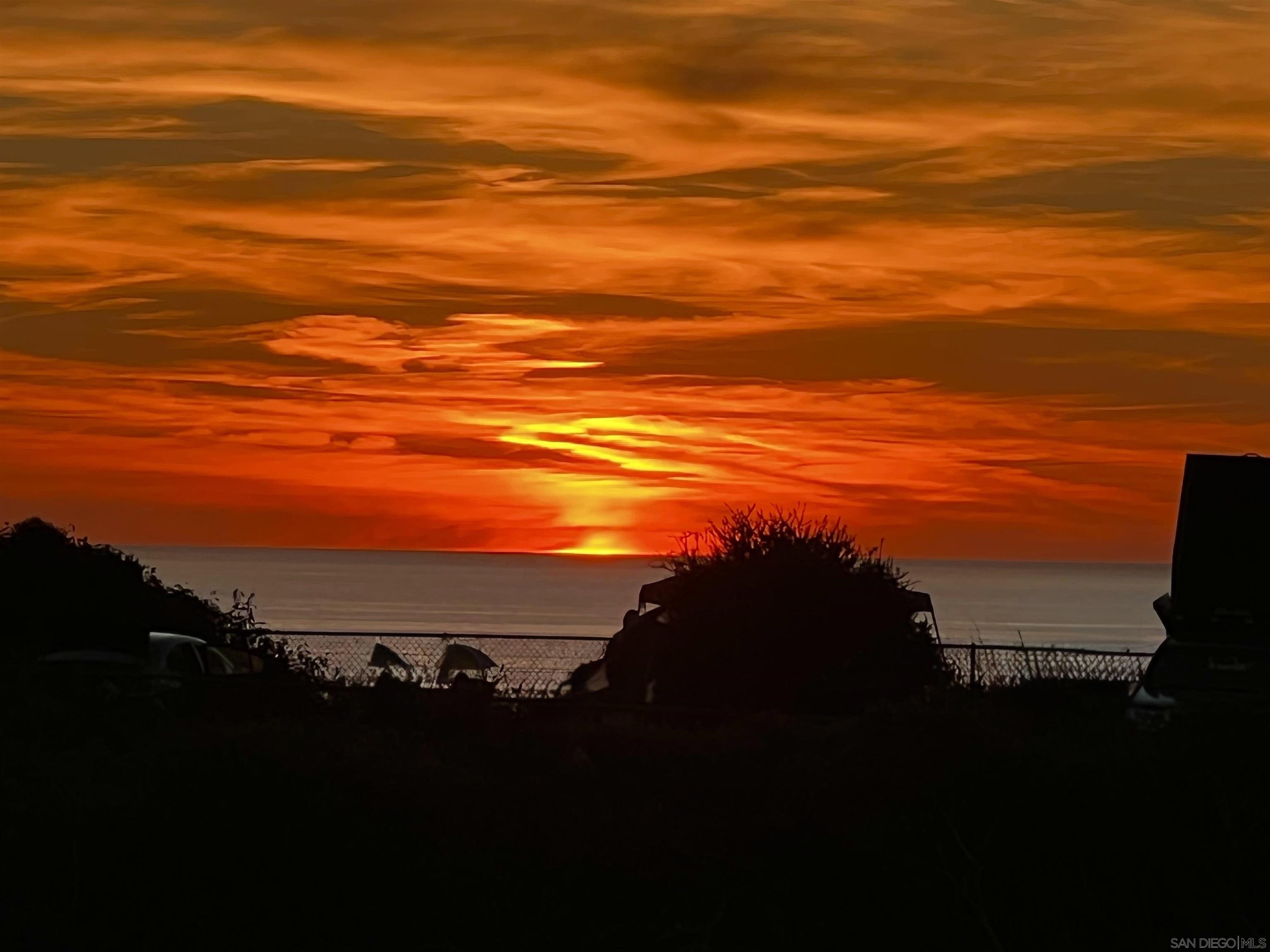 Front Image Thumbnail for SD250037462