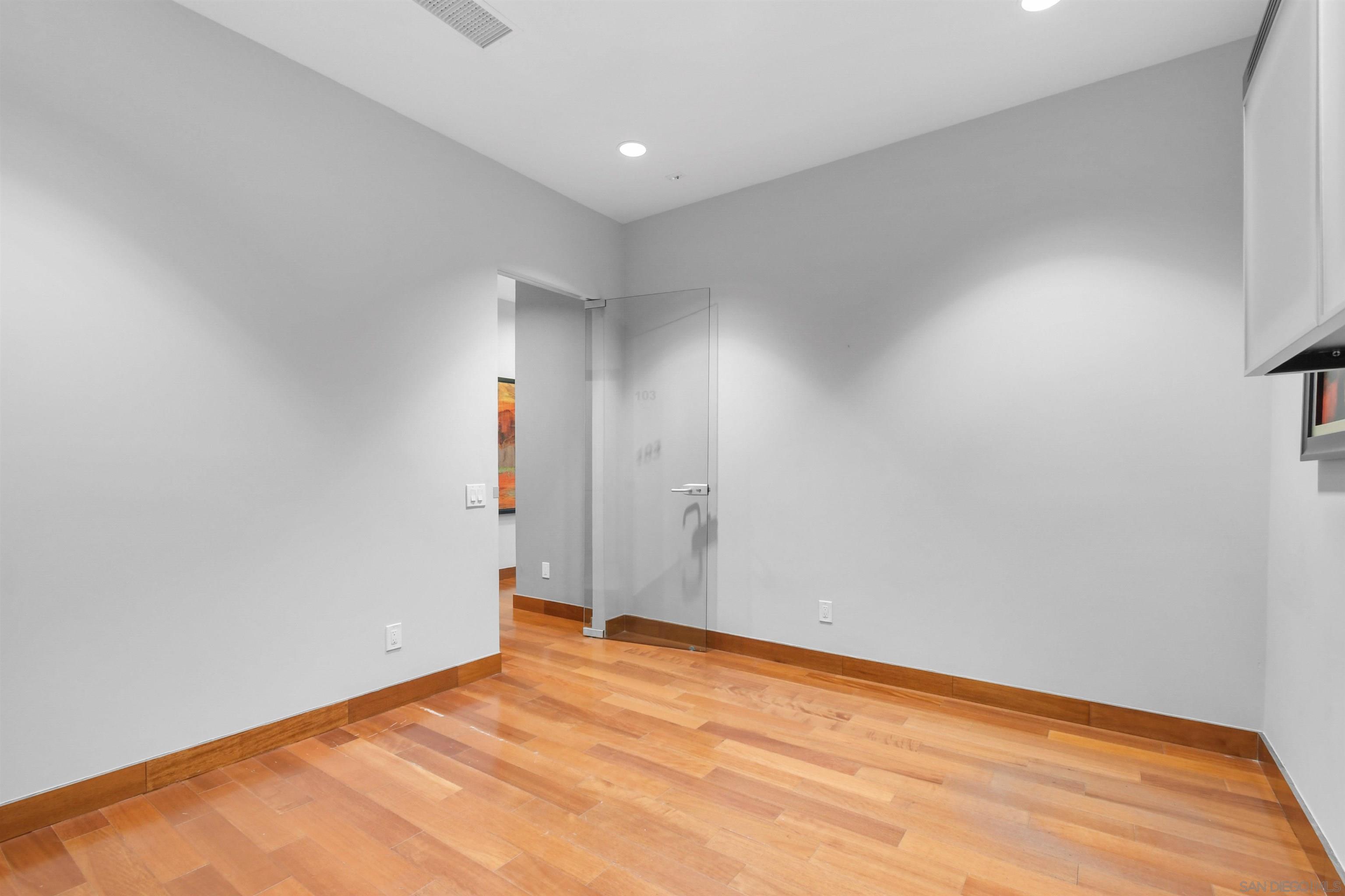 Detail Gallery Image 16 of 36 For 2563  Mast Way, Chula Vista,  CA 91914 - – Beds | – Baths