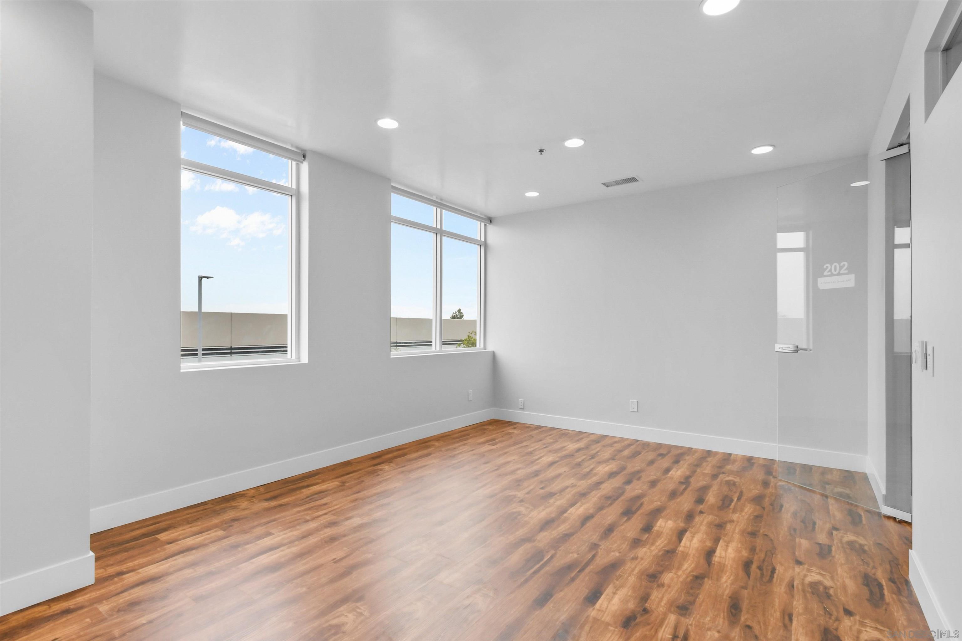 Detail Gallery Image 25 of 36 For 2563  Mast Way, Chula Vista,  CA 91914 - – Beds | – Baths