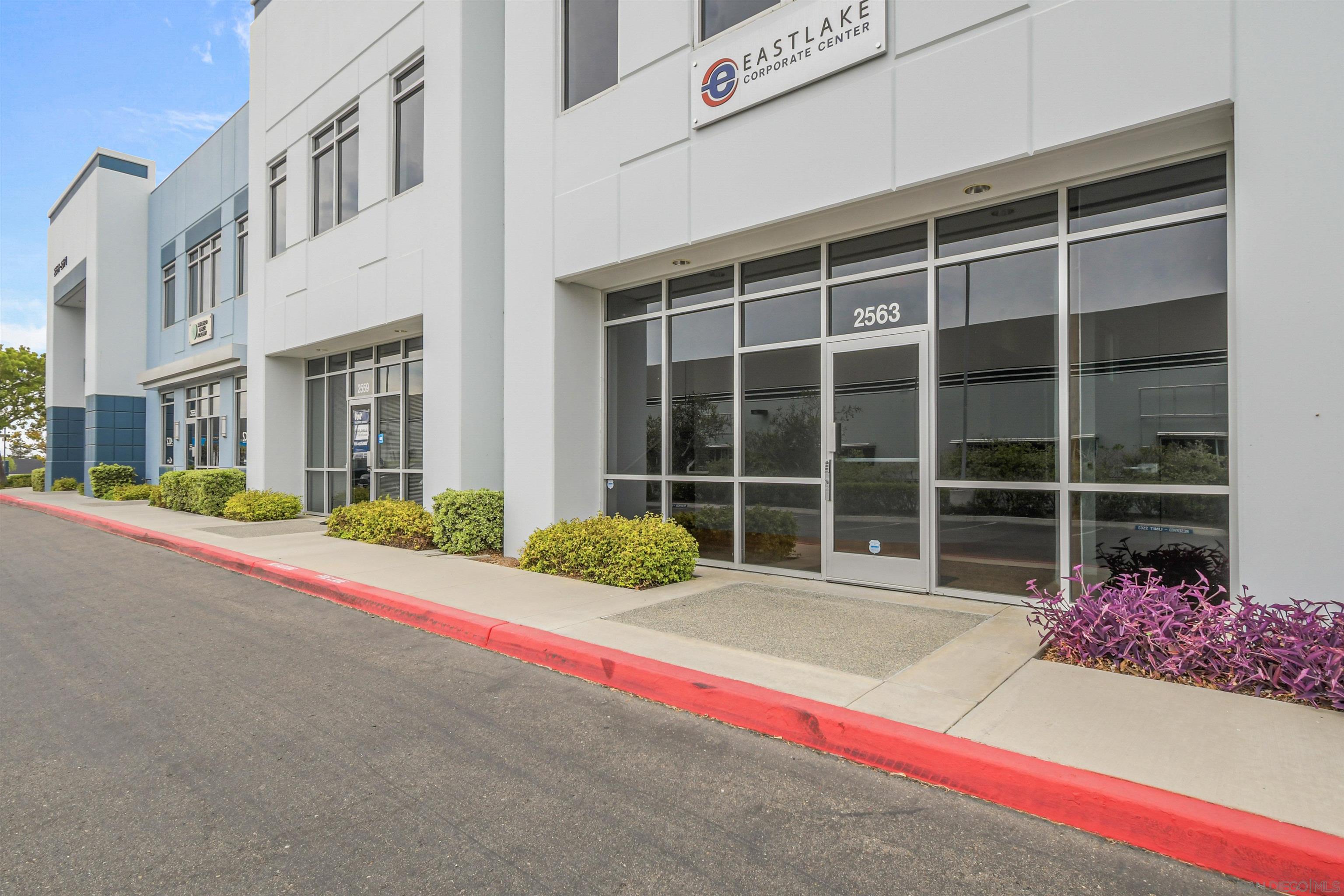 Detail Gallery Image 4 of 36 For 2563  Mast Way, Chula Vista,  CA 91914 - – Beds | – Baths