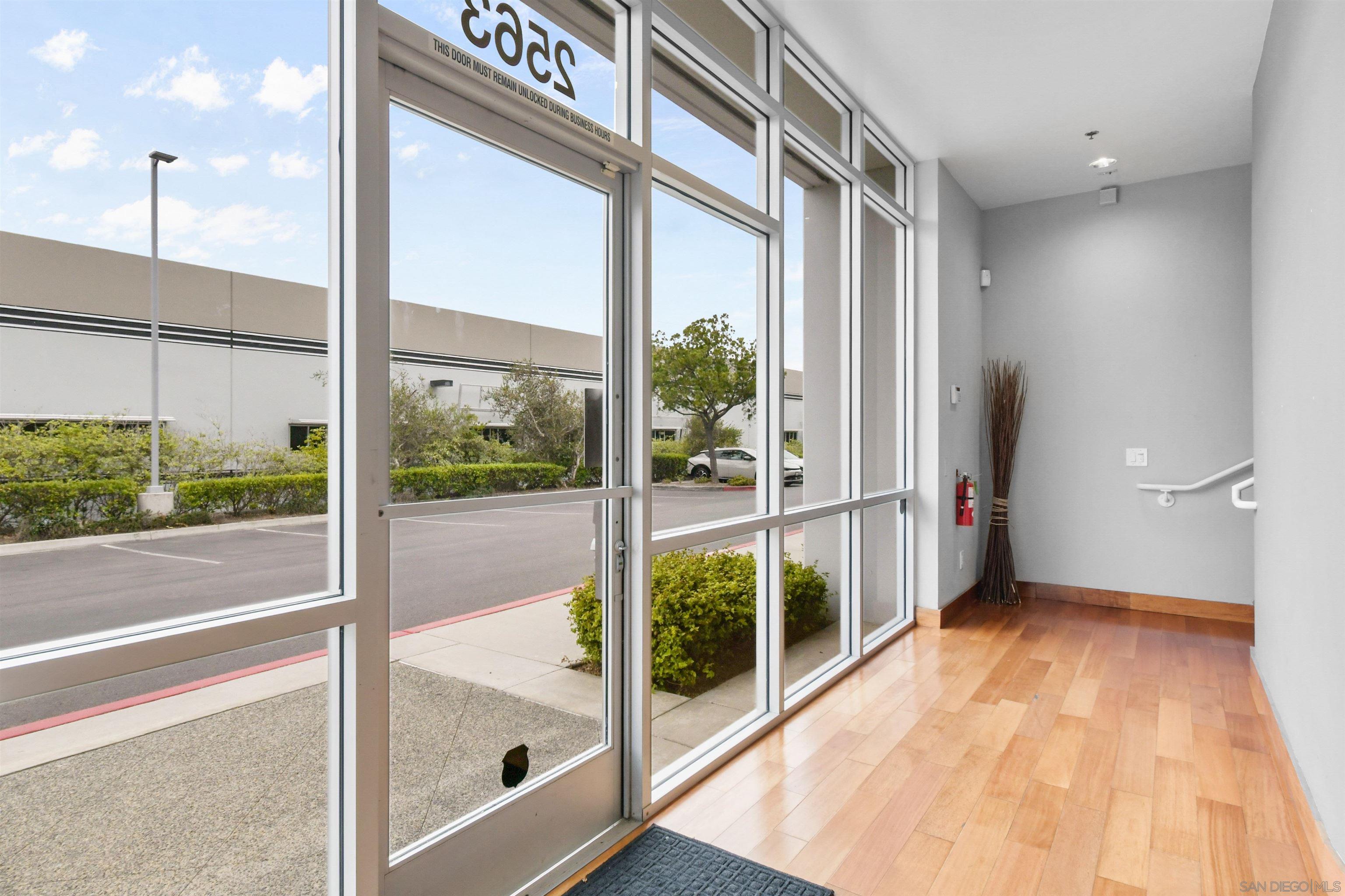 Detail Gallery Image 5 of 36 For 2563  Mast Way, Chula Vista,  CA 91914 - – Beds | – Baths